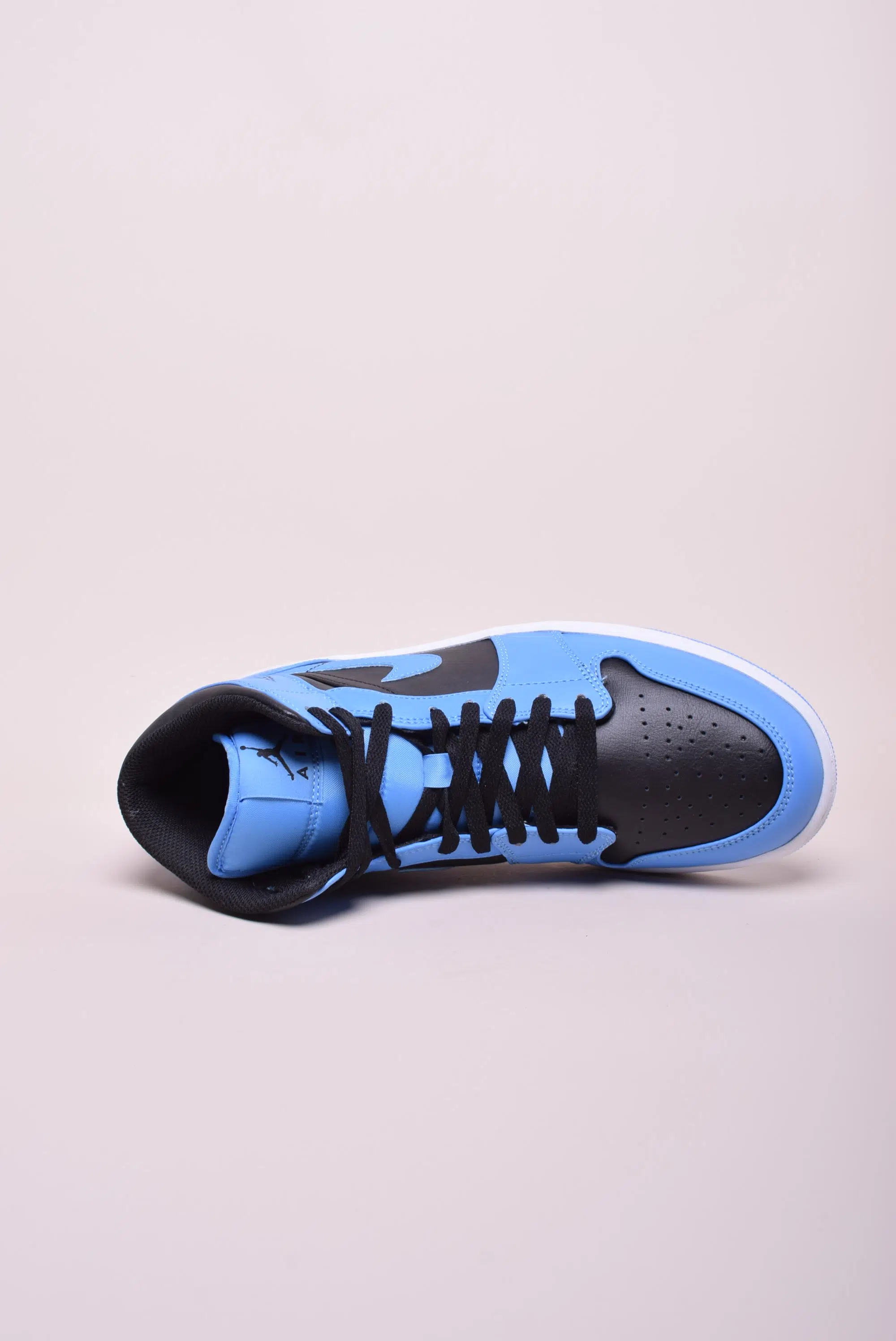 Sneakers barbati Air Jordan 1 Mid "University Blue" [3]