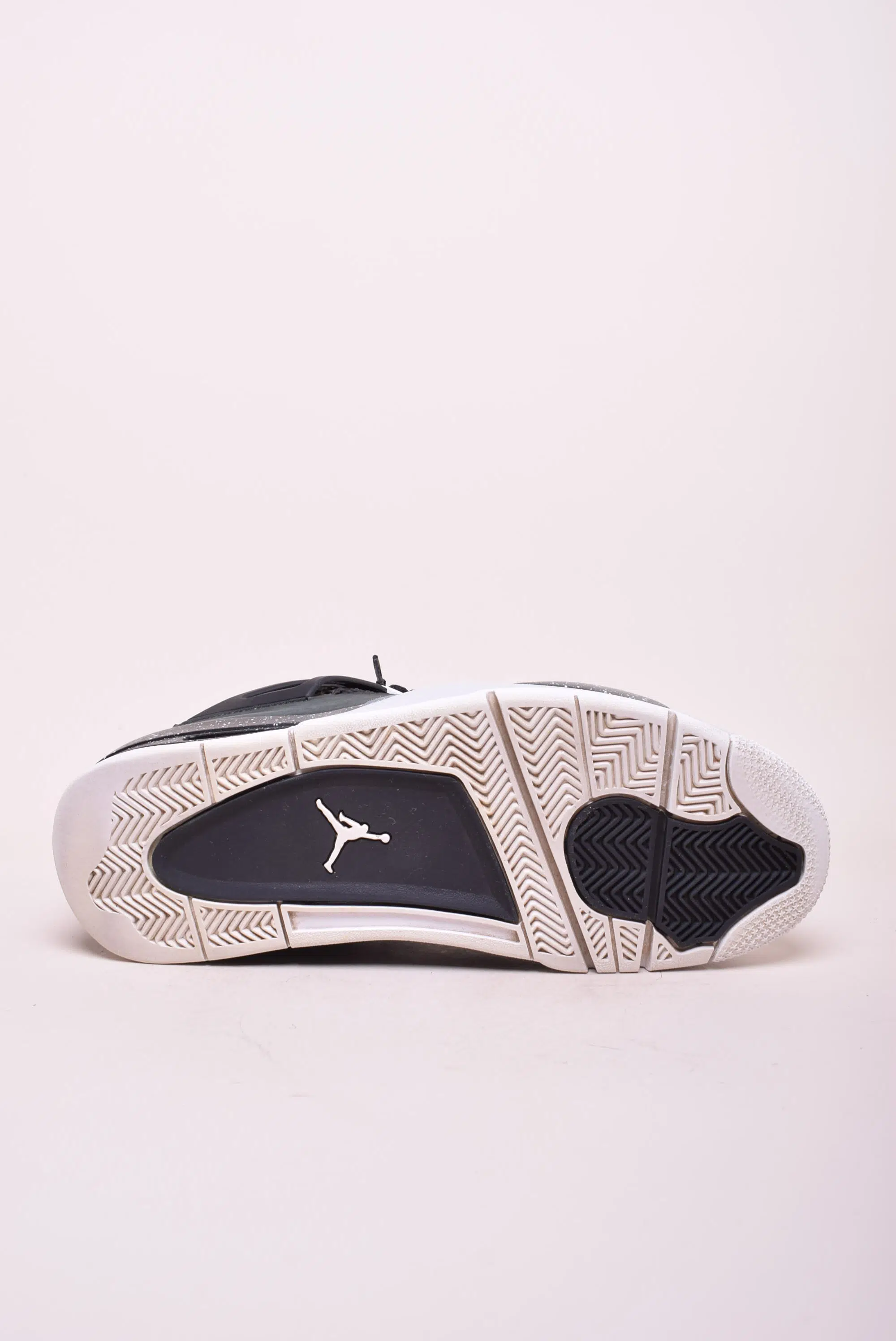 Sneakers barbati Air Jordan 4 Retro "Fear 2024" [1]