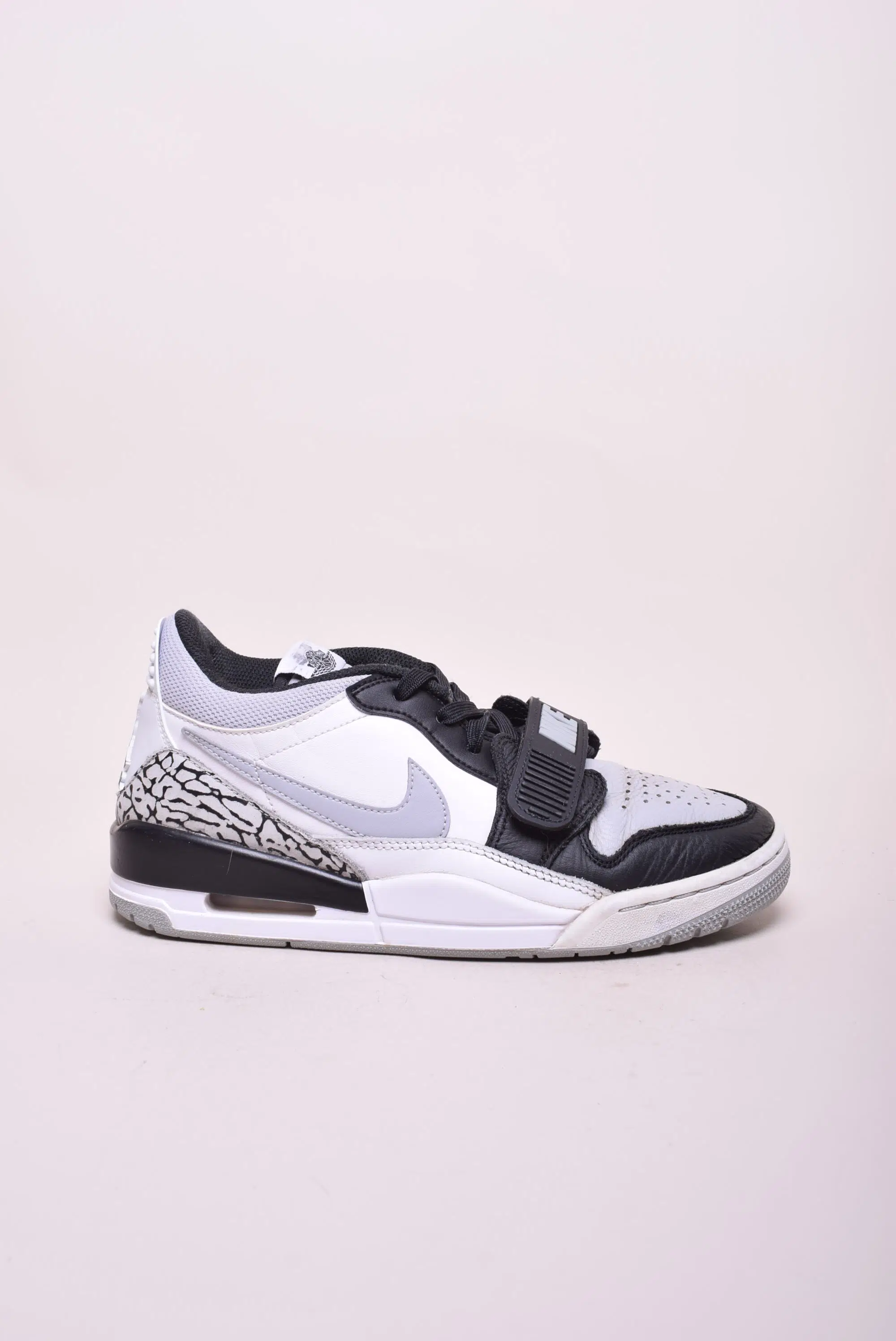 Sneakers barbati Air Jordan Legacy 312 [0]