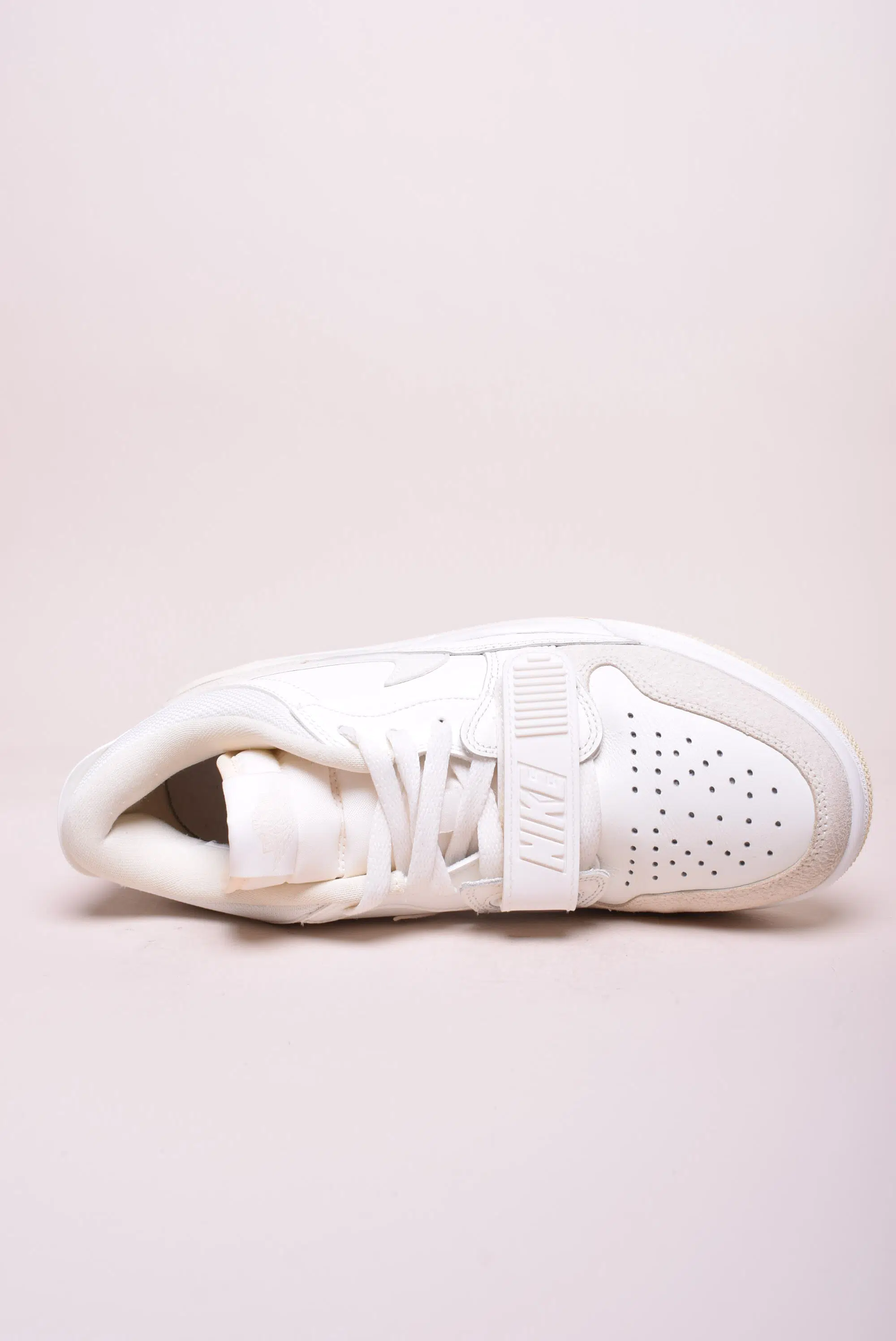 Sneakers barbati Air Jordan Legacy 312 Low [3]