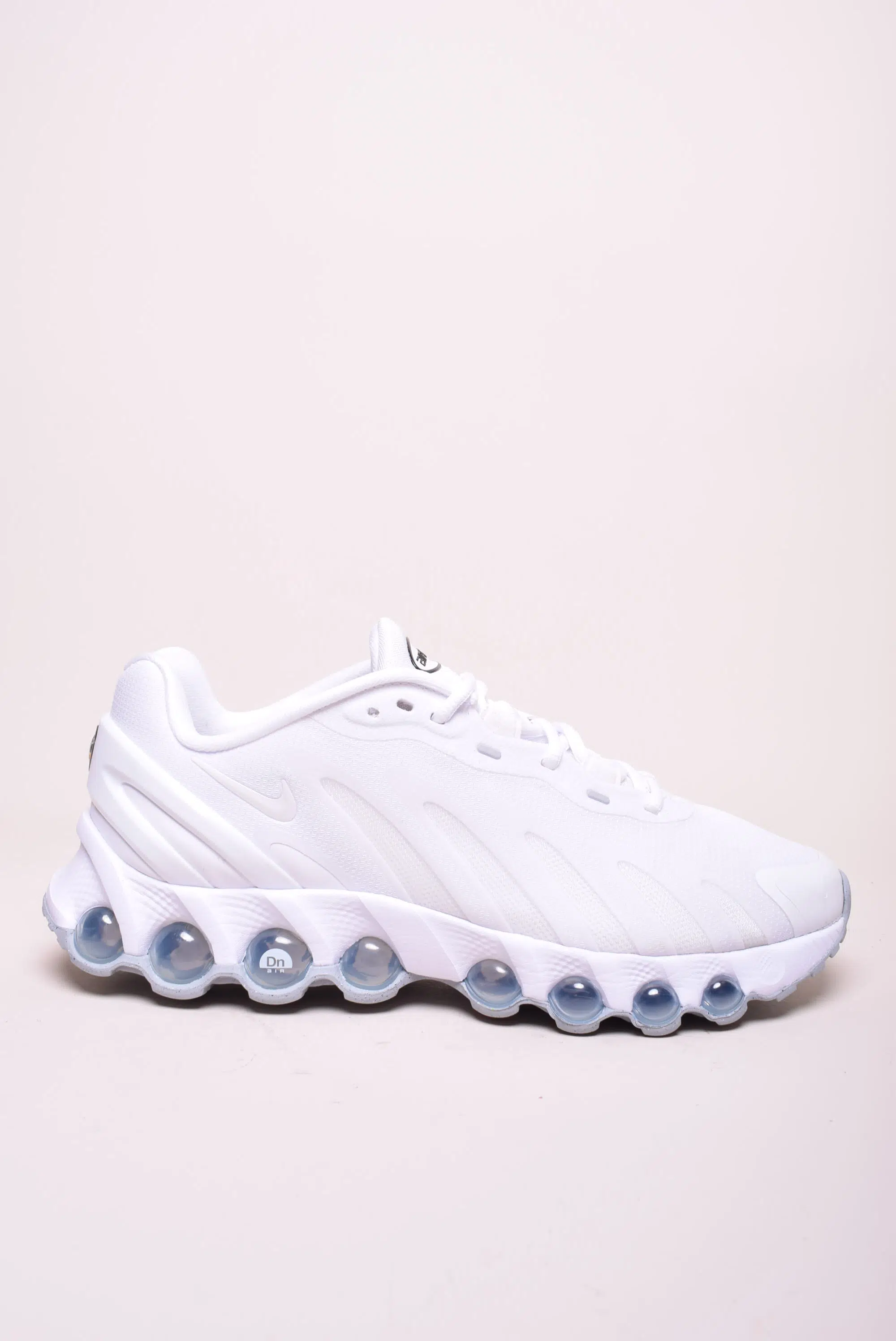 Sneakers barbati Air Max DN8 [0]