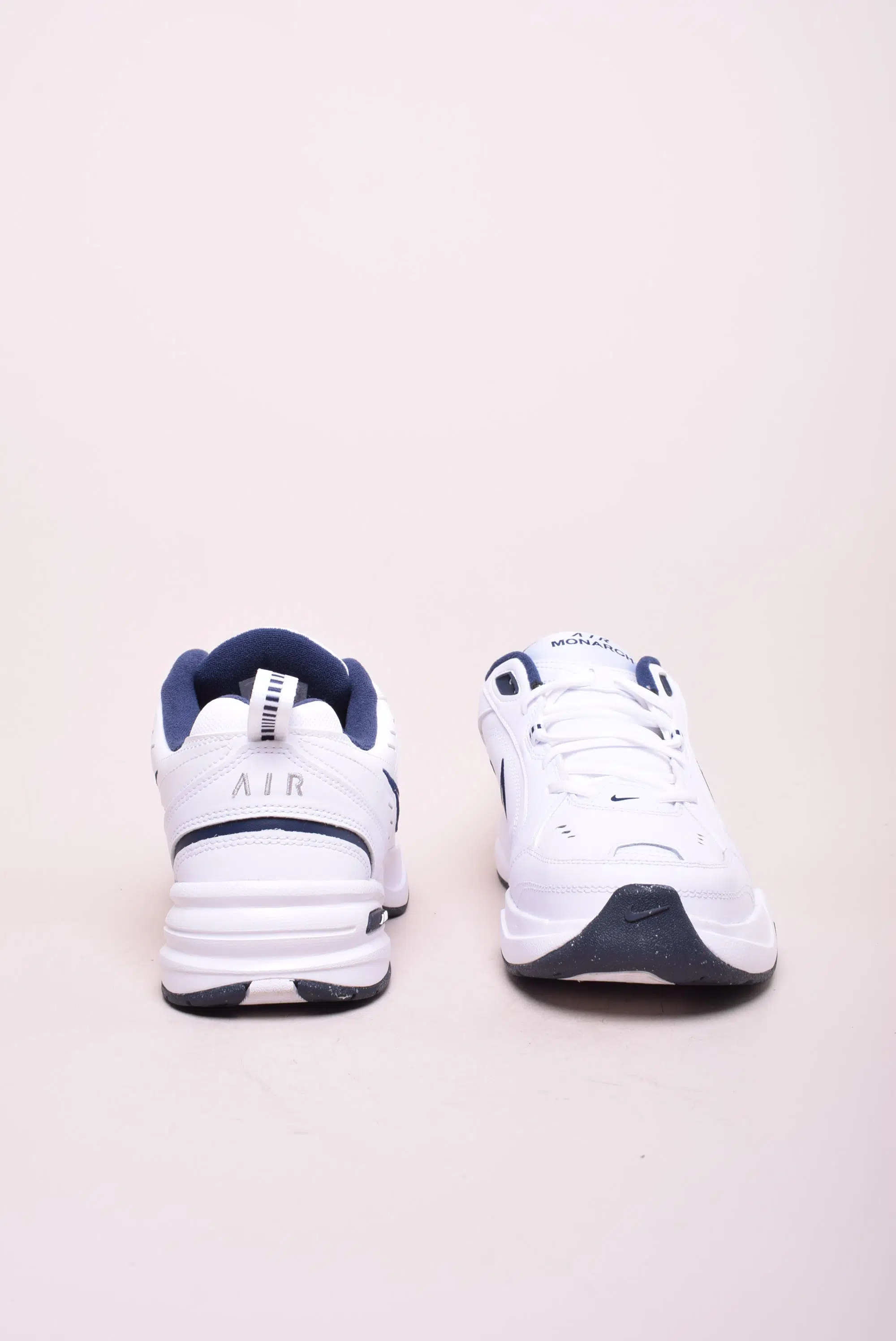 Sneakers barbati Air Monarch [2]