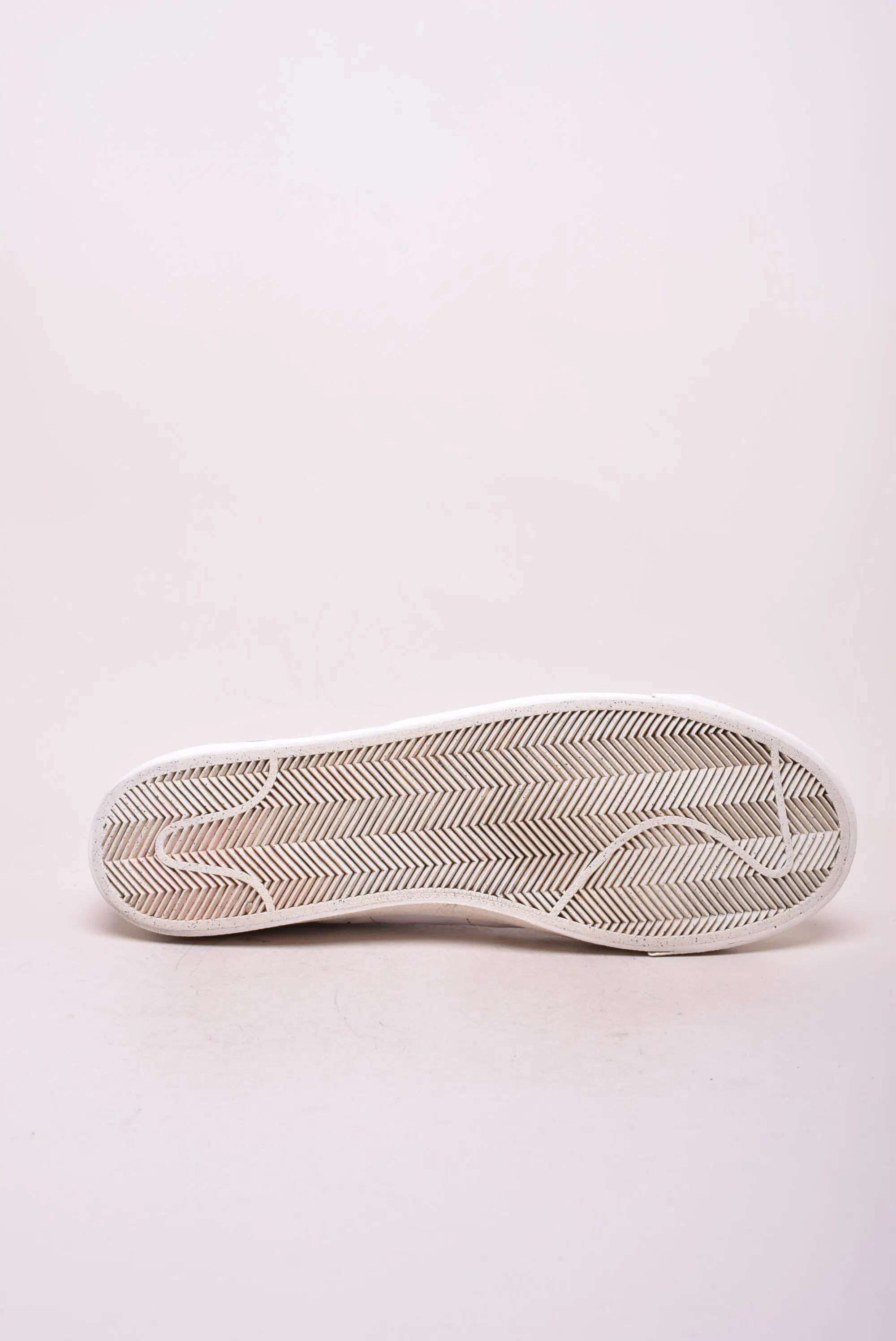 Sneakers barbati Blazer Low [1]