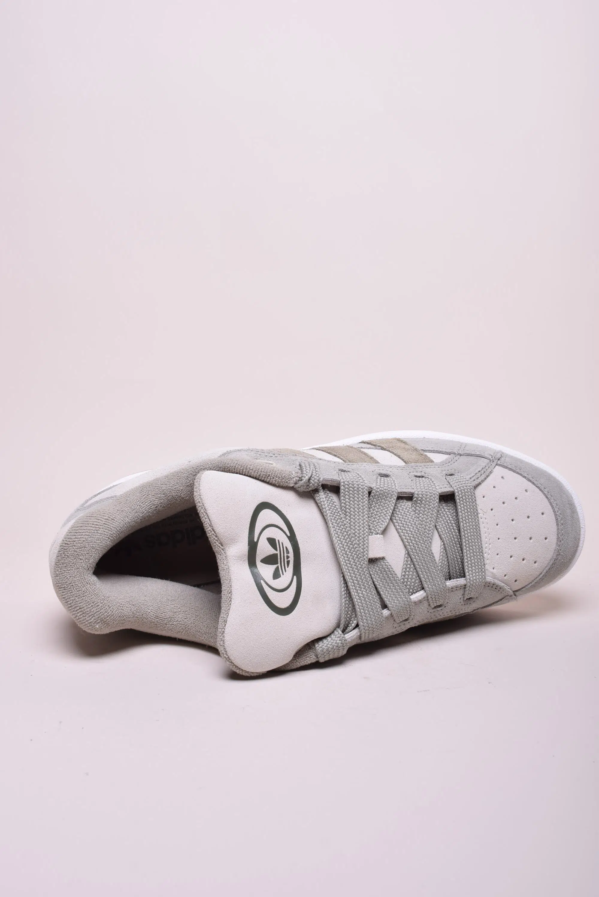 Sneakers barbati Campus 00s Beta [3]