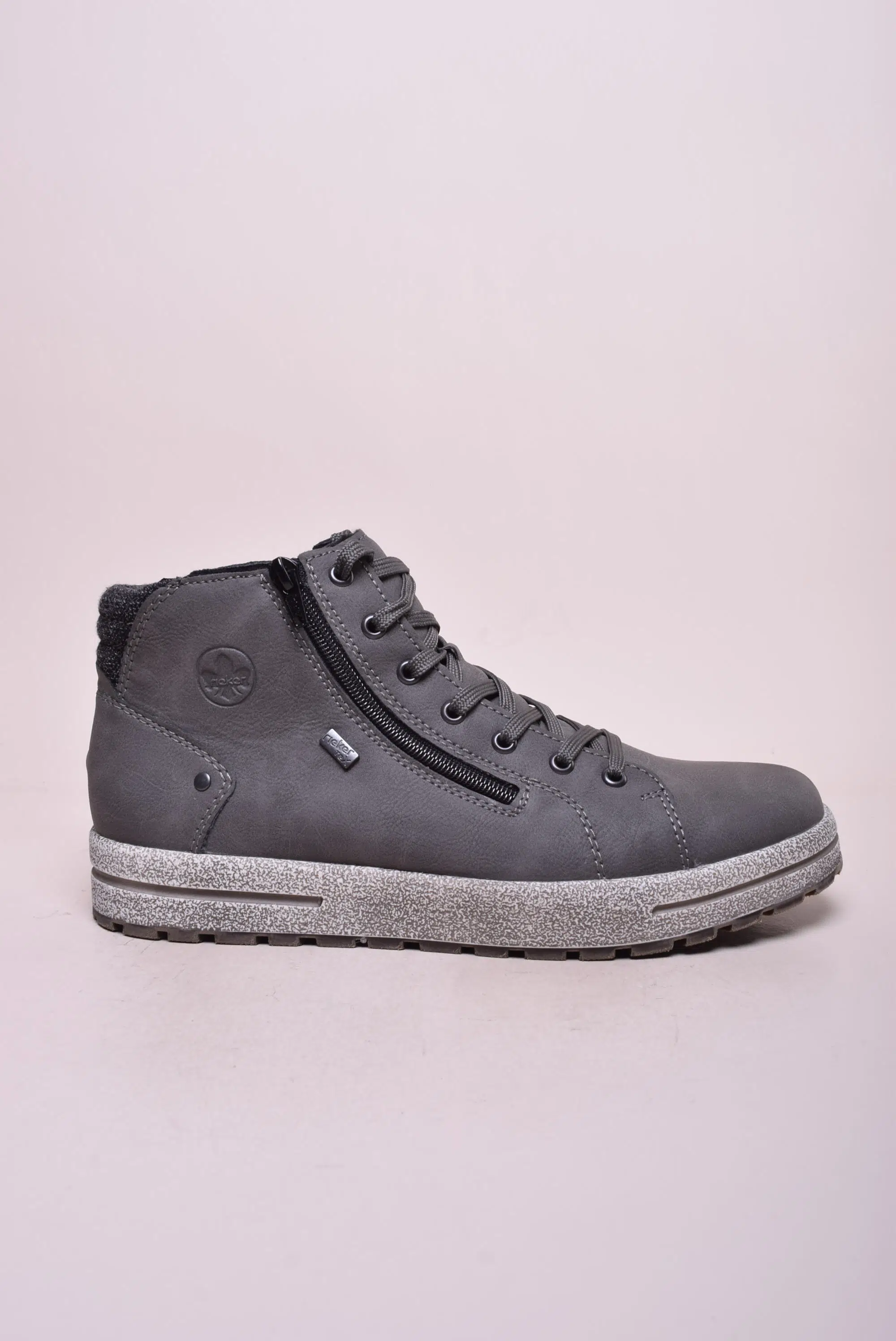 OUTLET - Sneakers barbati captusite, impermeabile