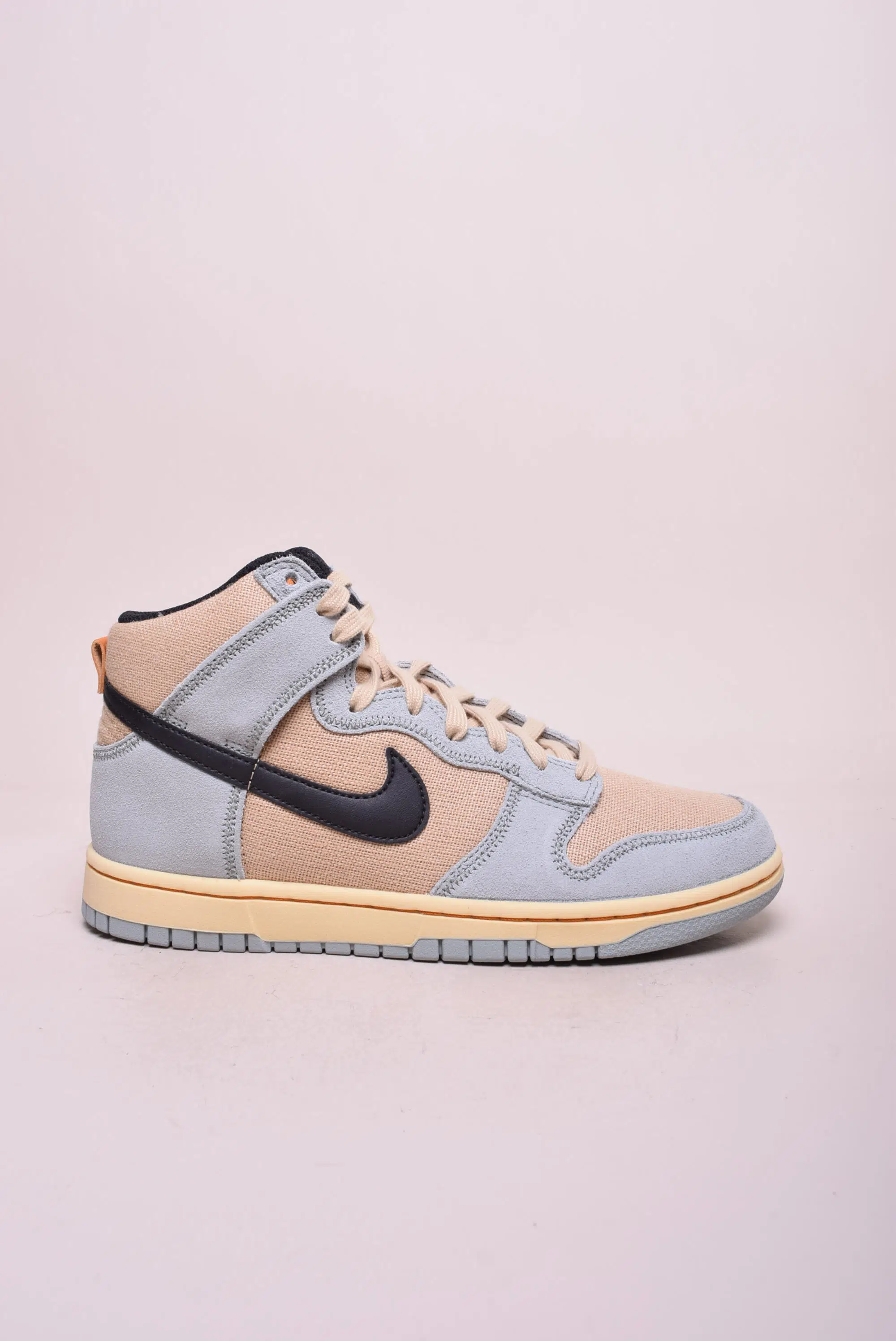 Sneakers barbati Dunk Hi Retro [0]