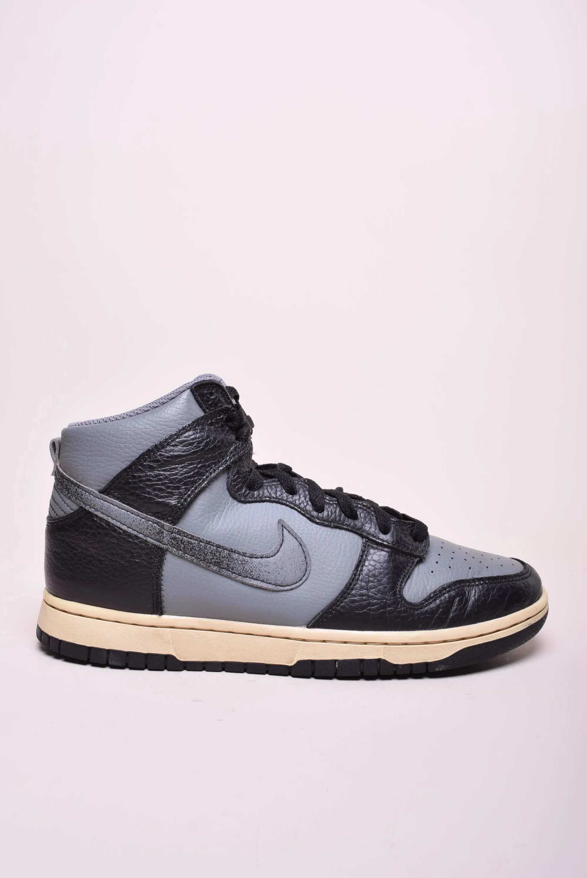 Sneakers barbati Dunk Hi Retro Premium [0]