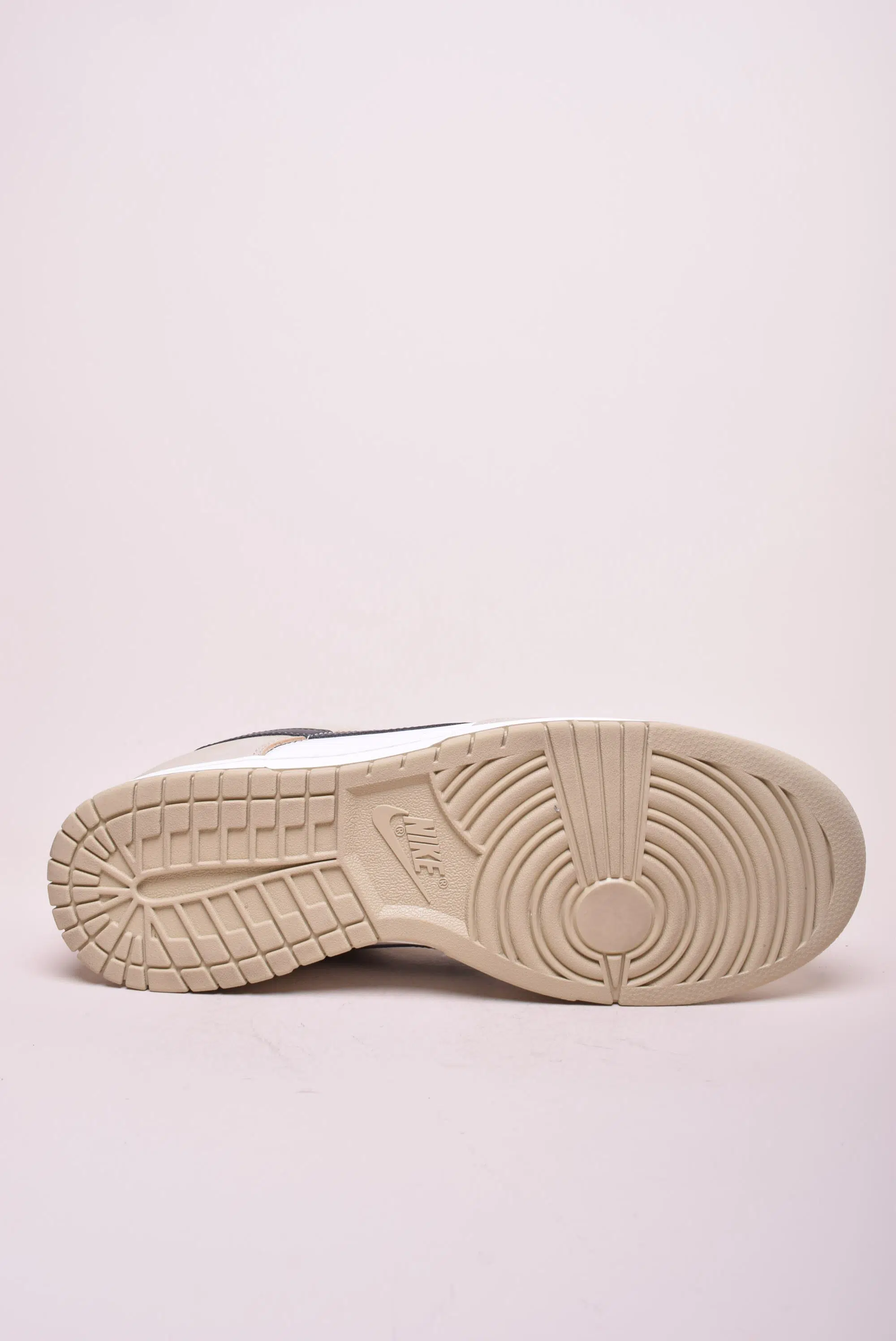 Sneakers barbati Dunk Low [1]