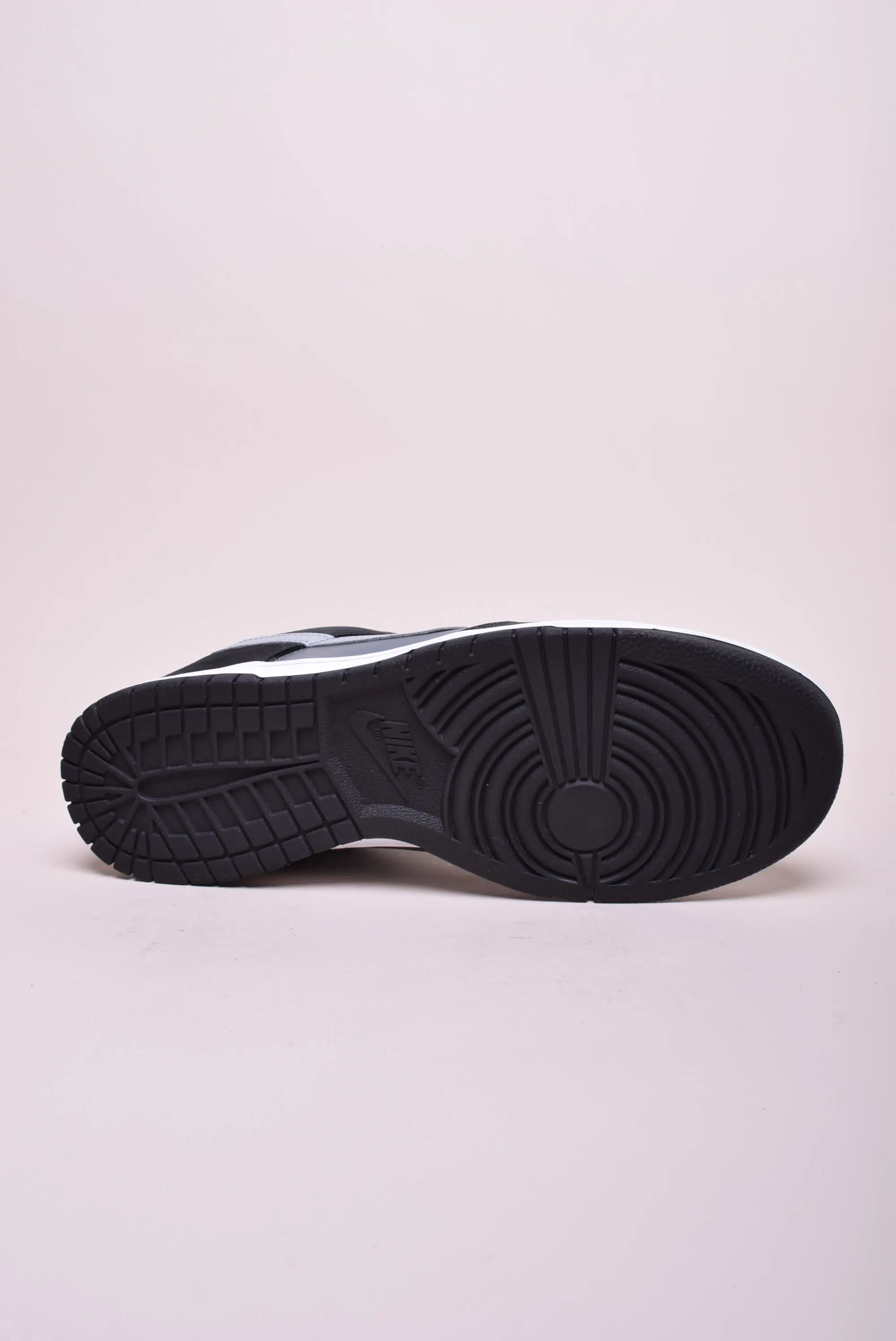 Sneakers barbati Dunk Low [1]