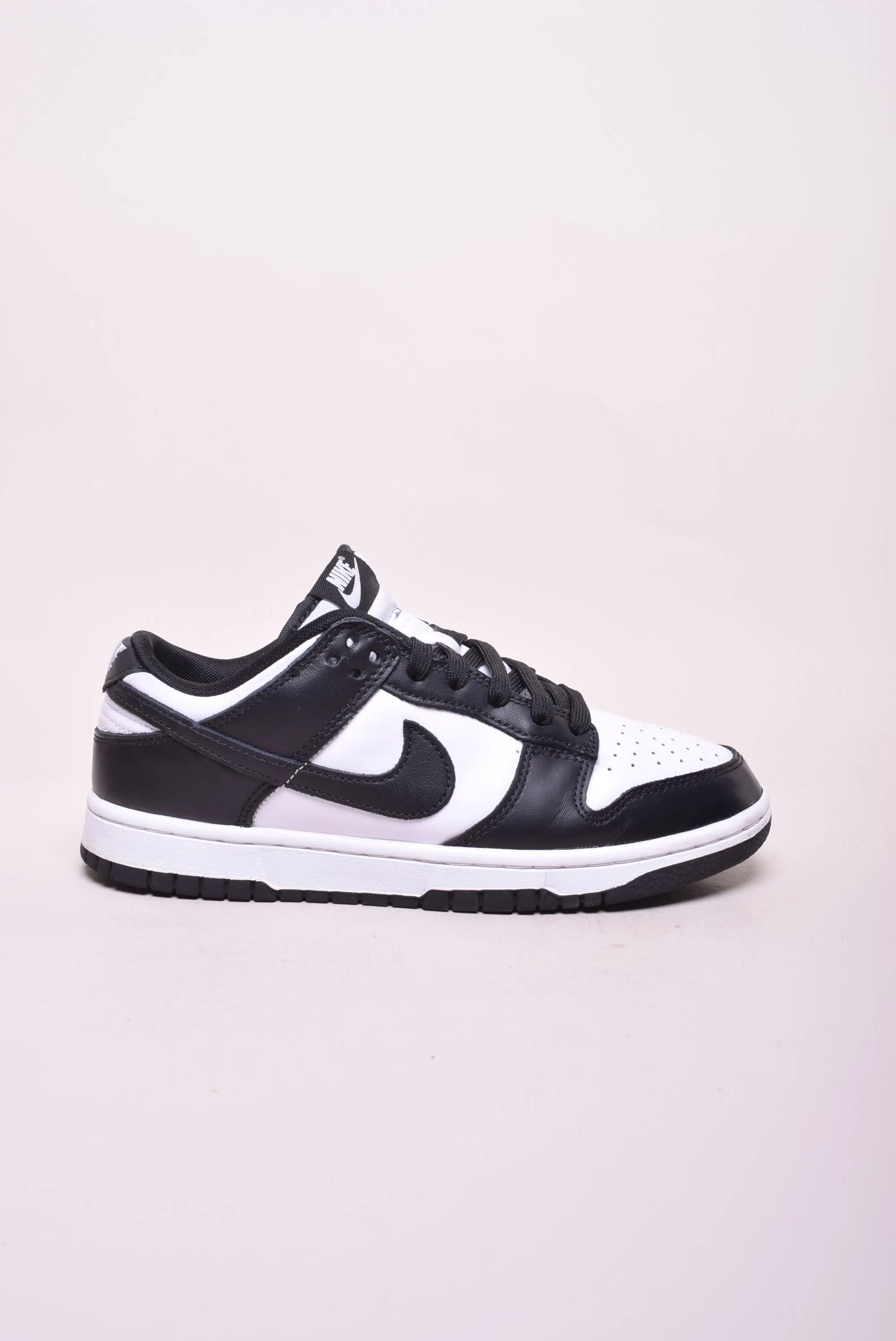 Sneakers barbati Dunk Low [0]