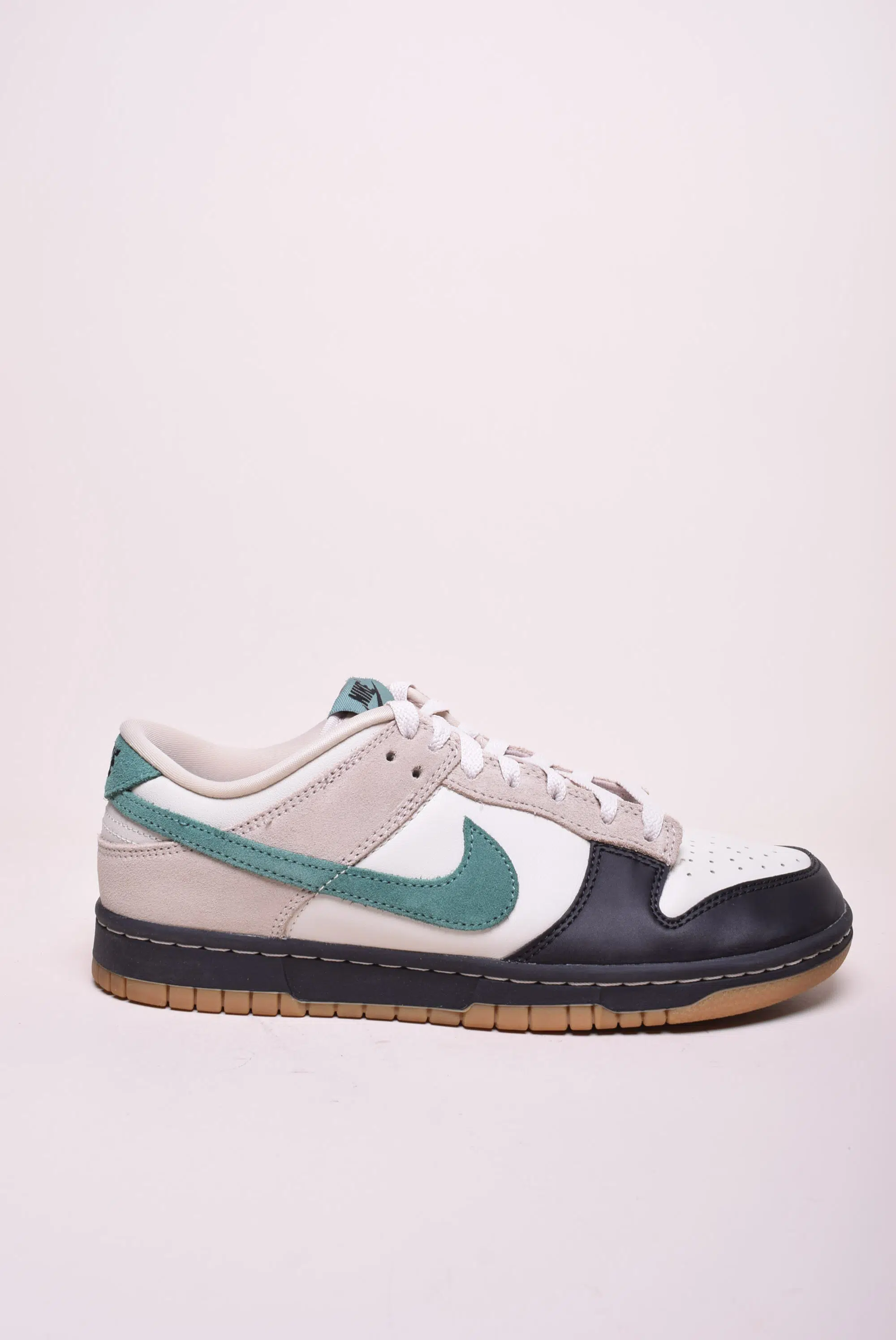 Sneakers barbati Dunk Low [0]