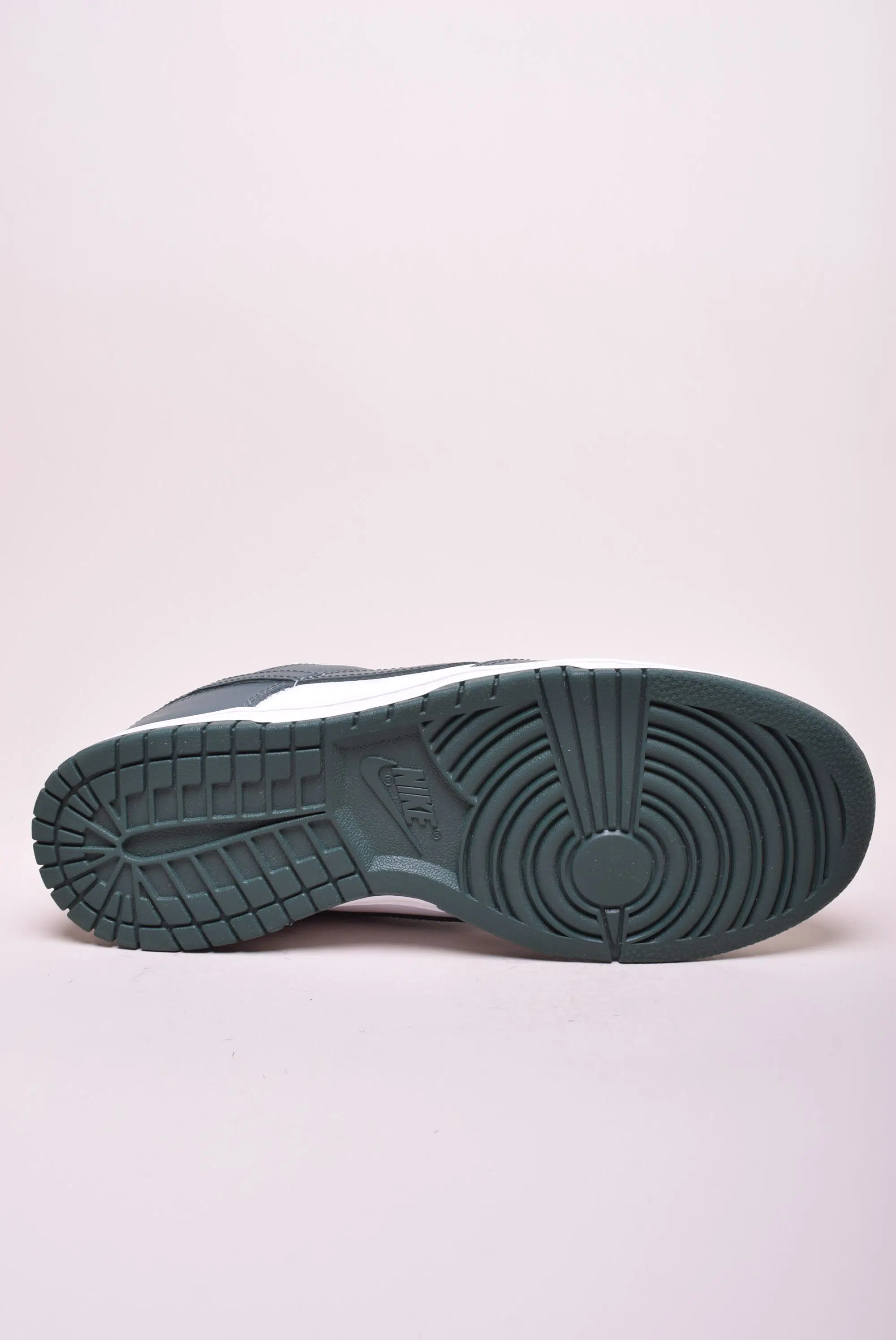 Sneakers barbati Dunk Low [1]