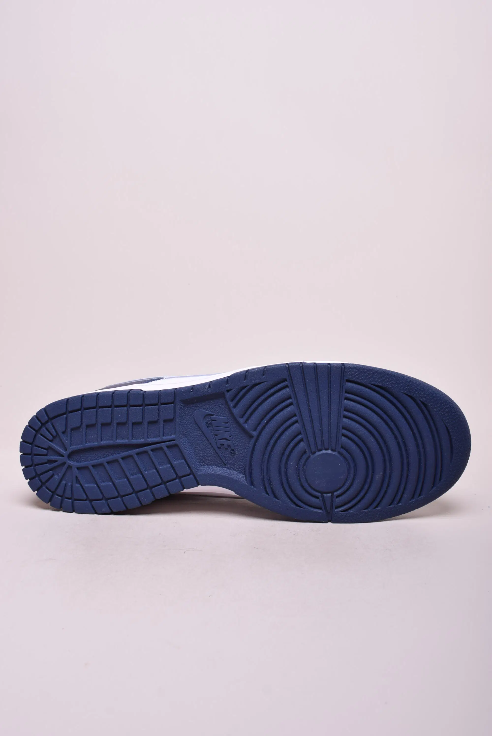 Sneakers barbati Dunk Low [1]