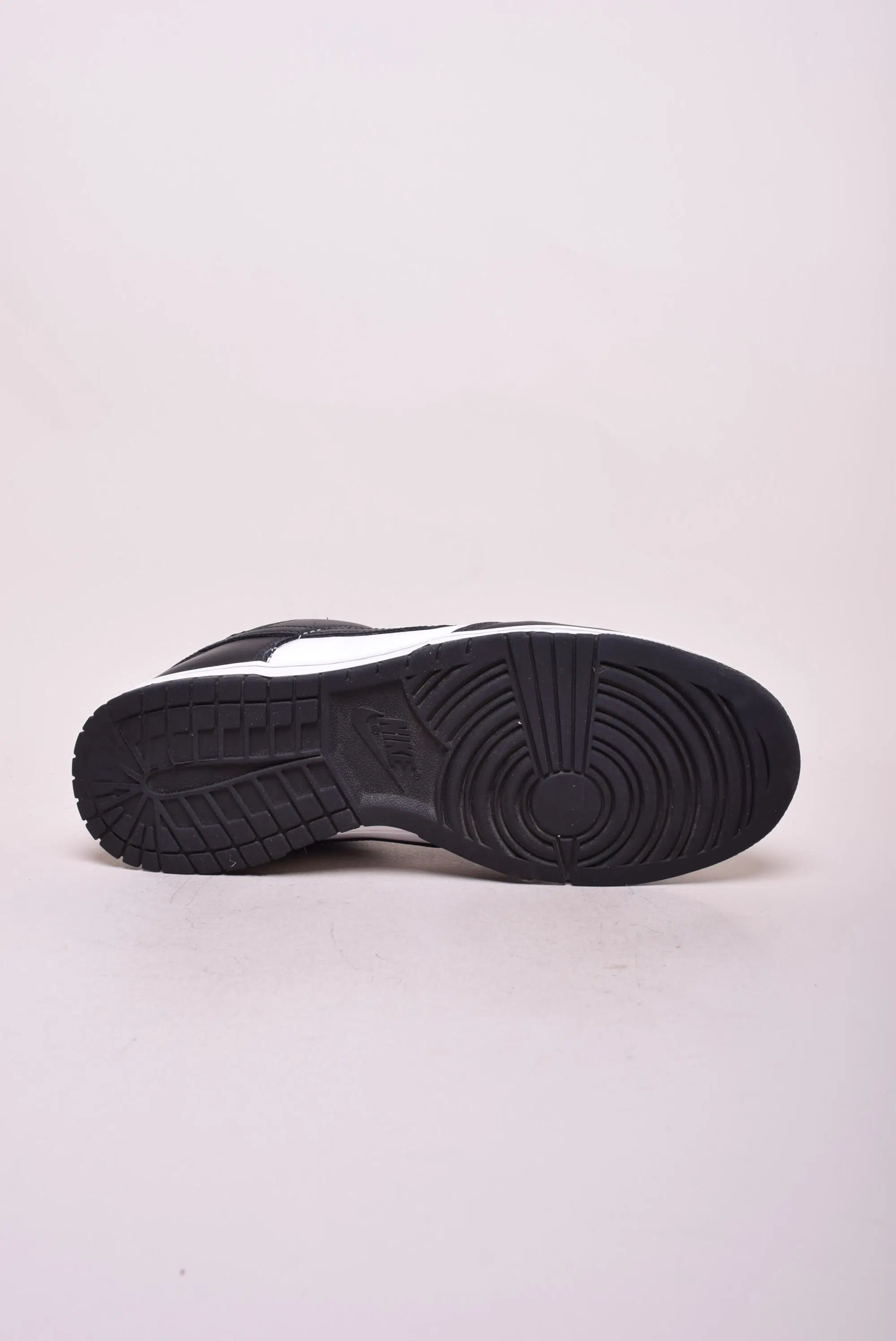 Sneakers barbati Dunk Low [1]