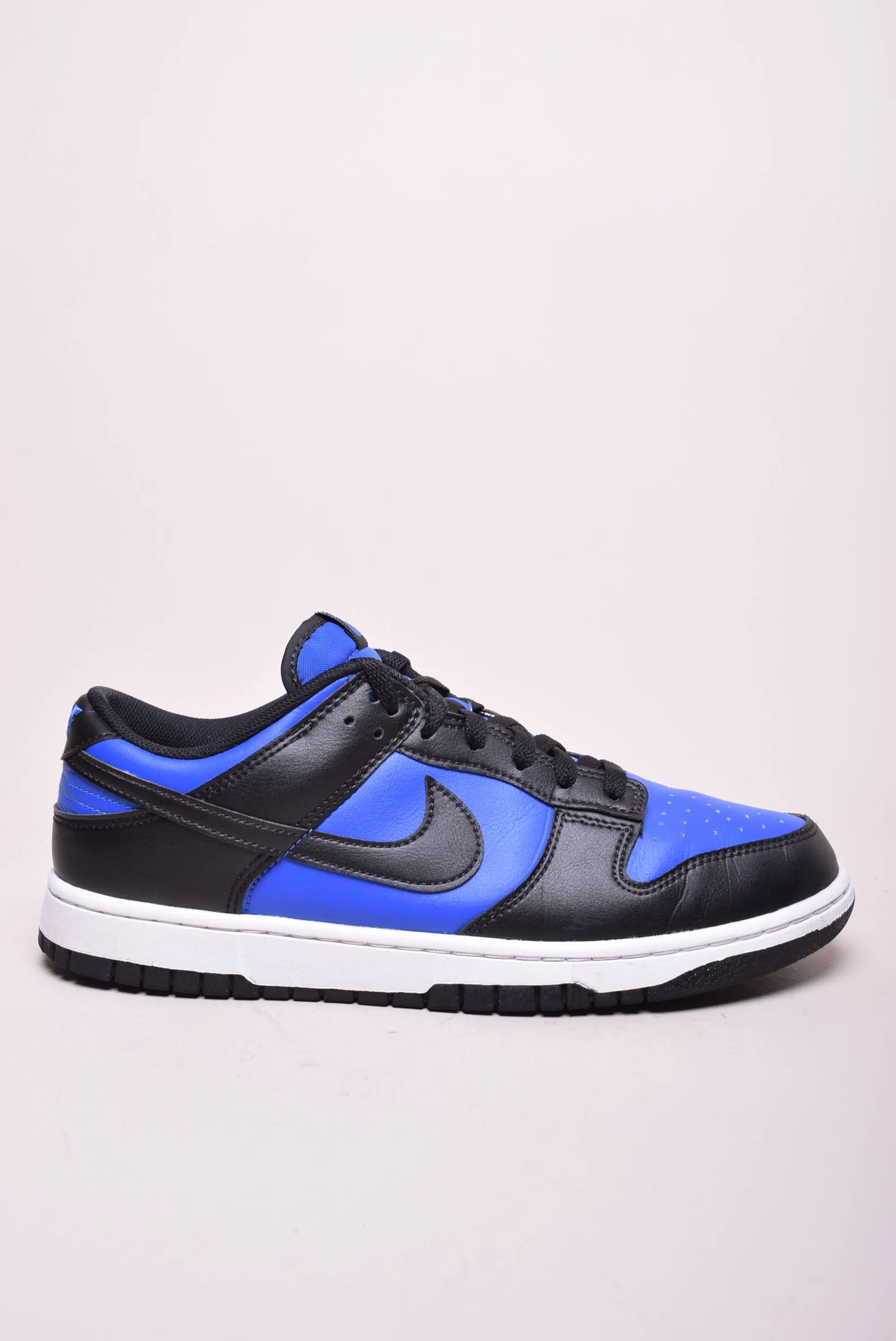 Sneakers barbati Dunk Low [0]