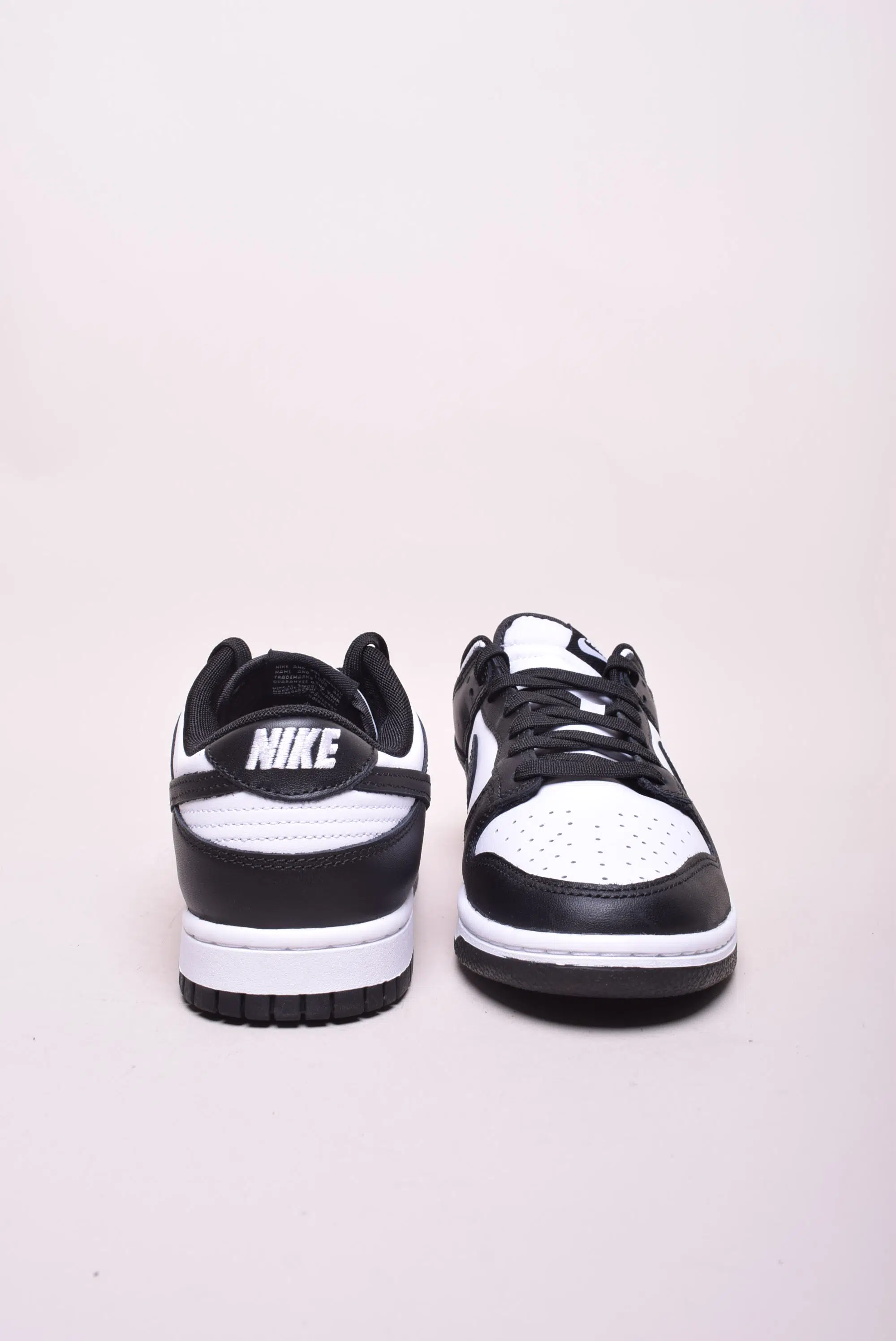 Sneakers barbati Dunk Low [2]