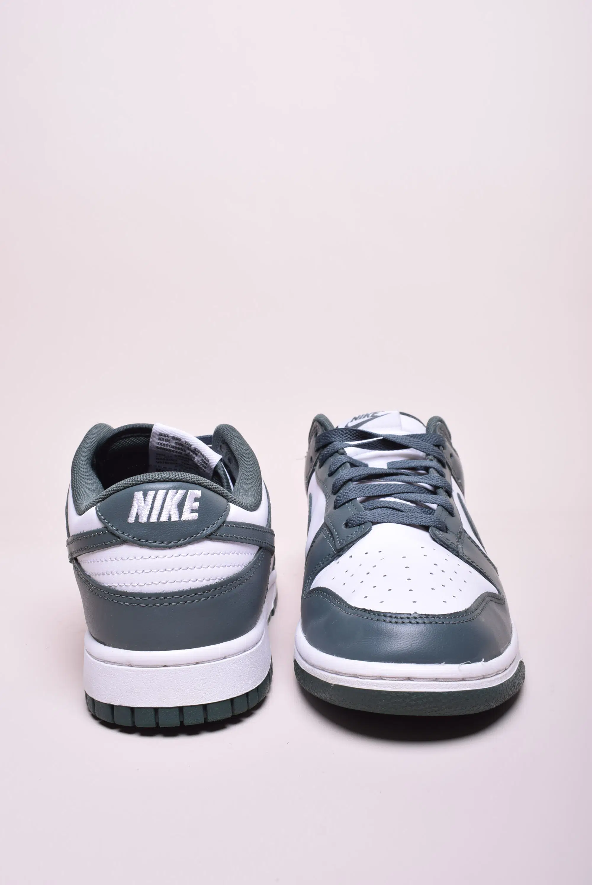 Sneakers barbati Dunk Low [2]