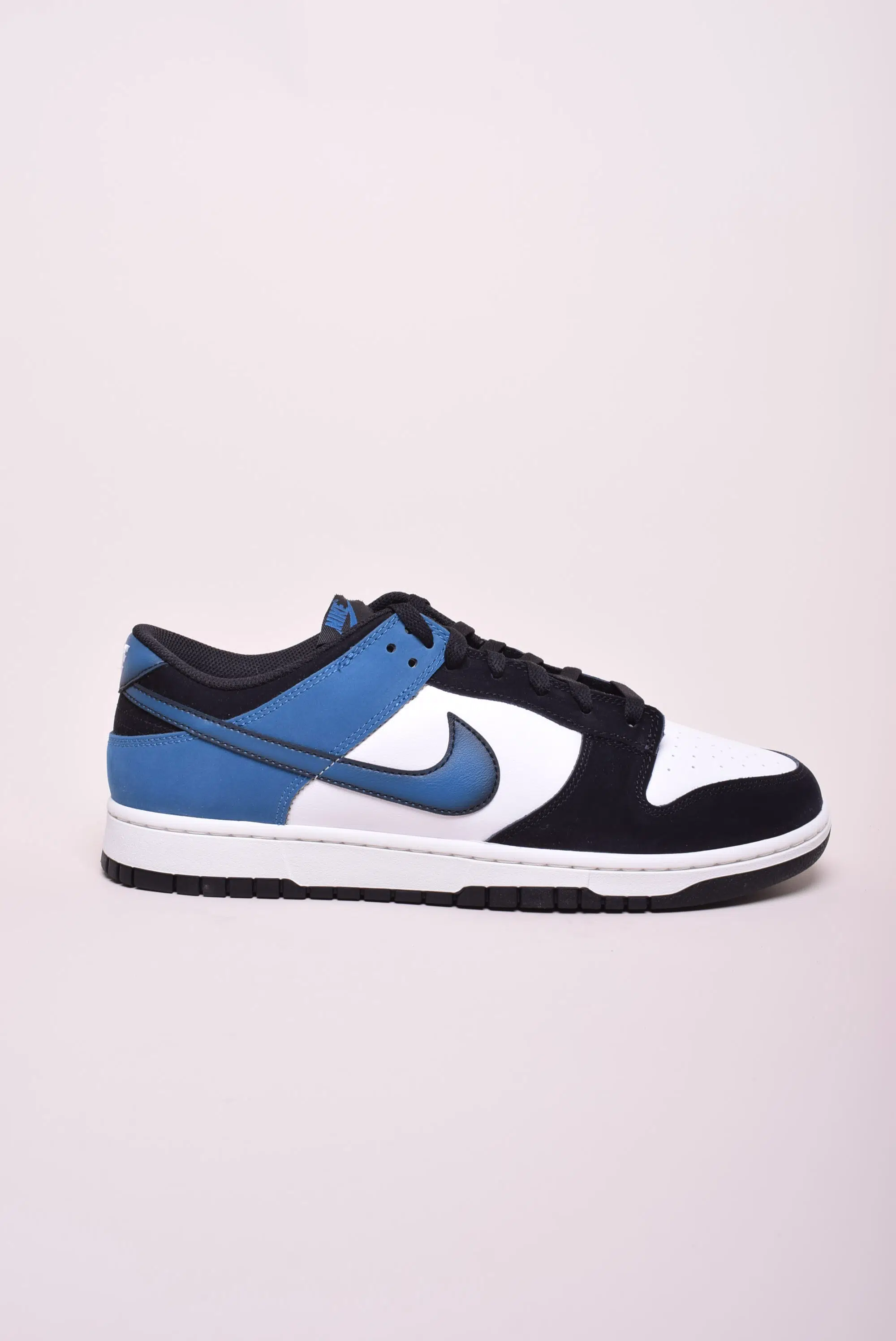 Sneakers barbati Dunk Low Industrial Blue [0]