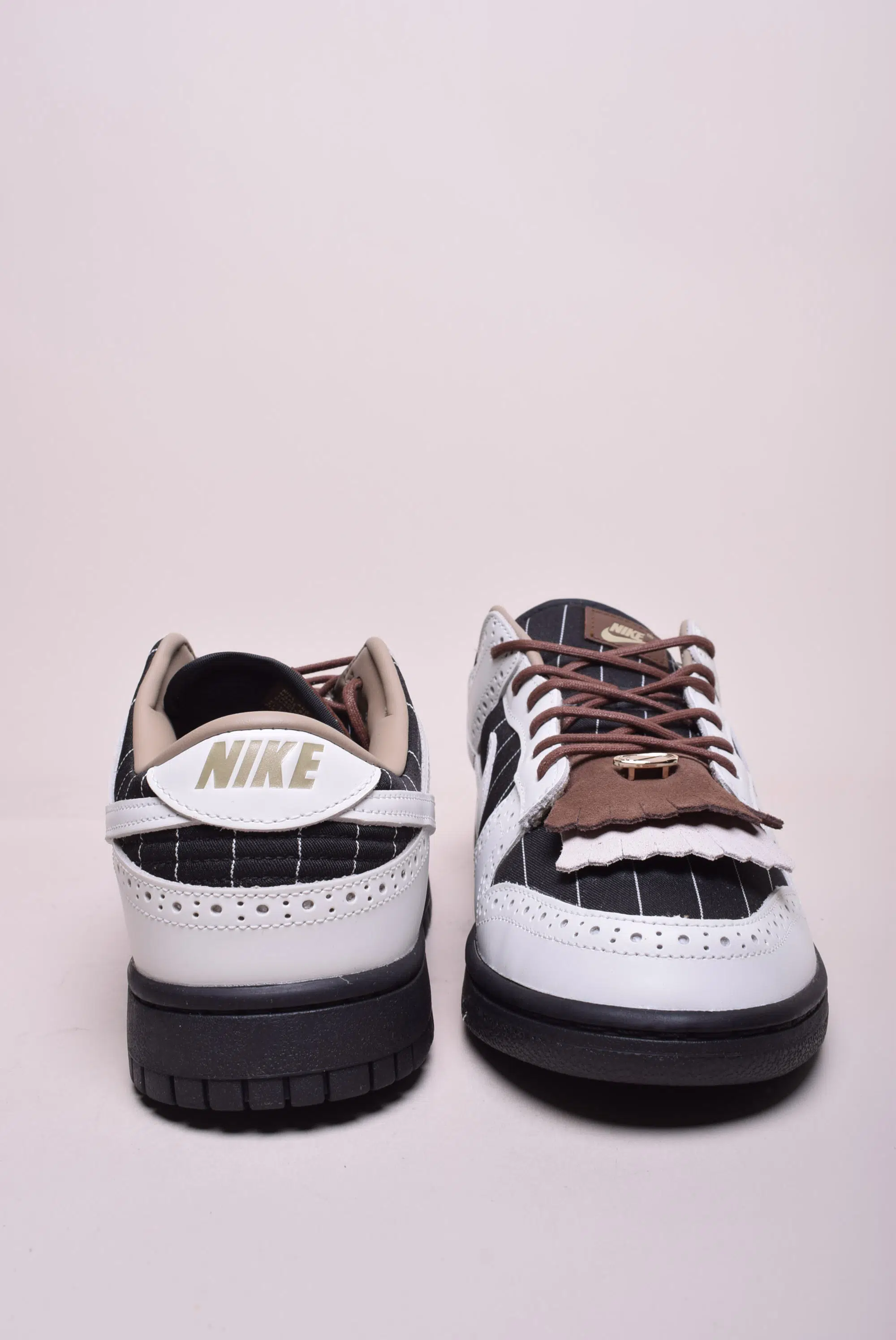 Sneakers barbati Dunk Low LX [2]