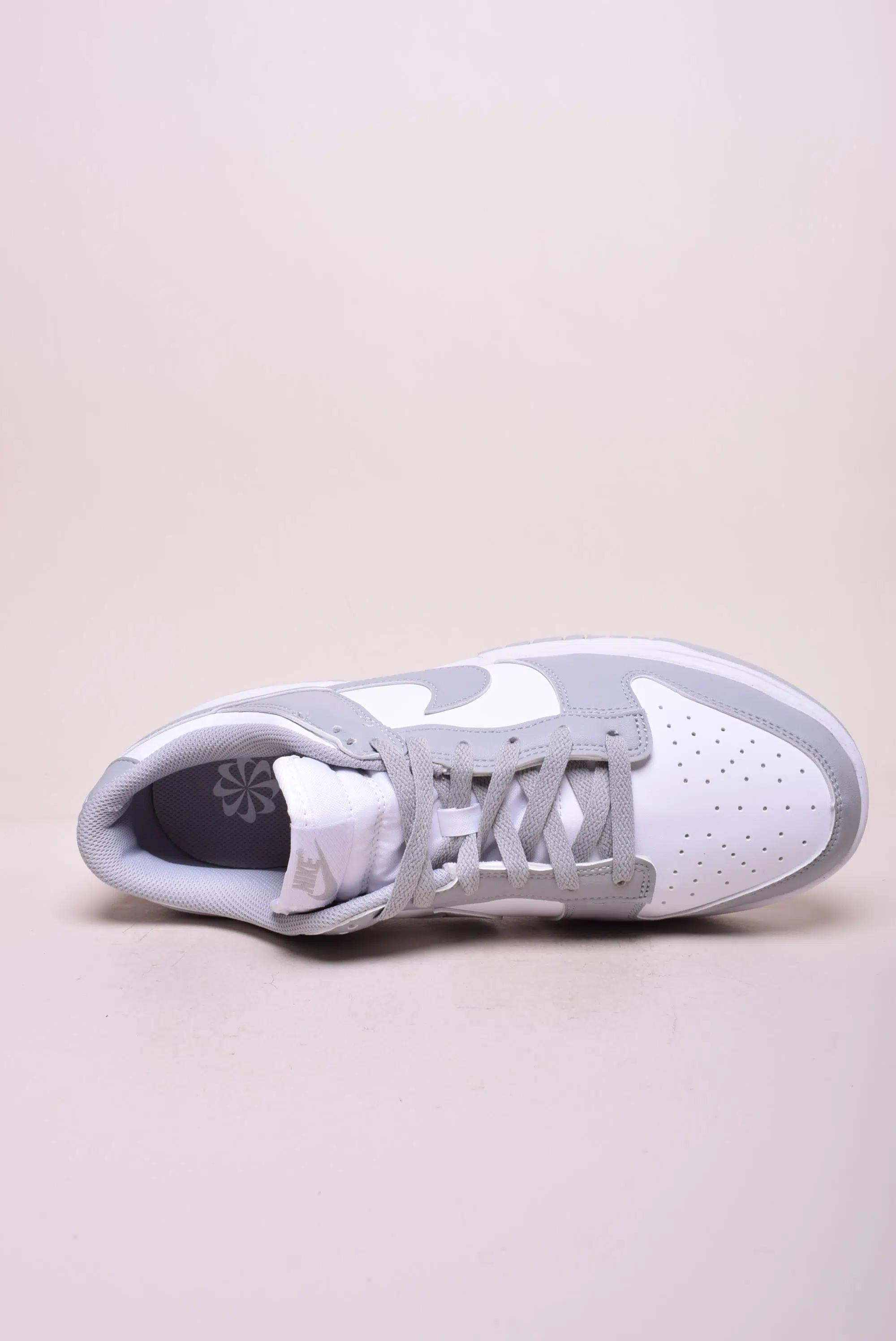 Sneakers barbati Dunk Low Next Nature [3]