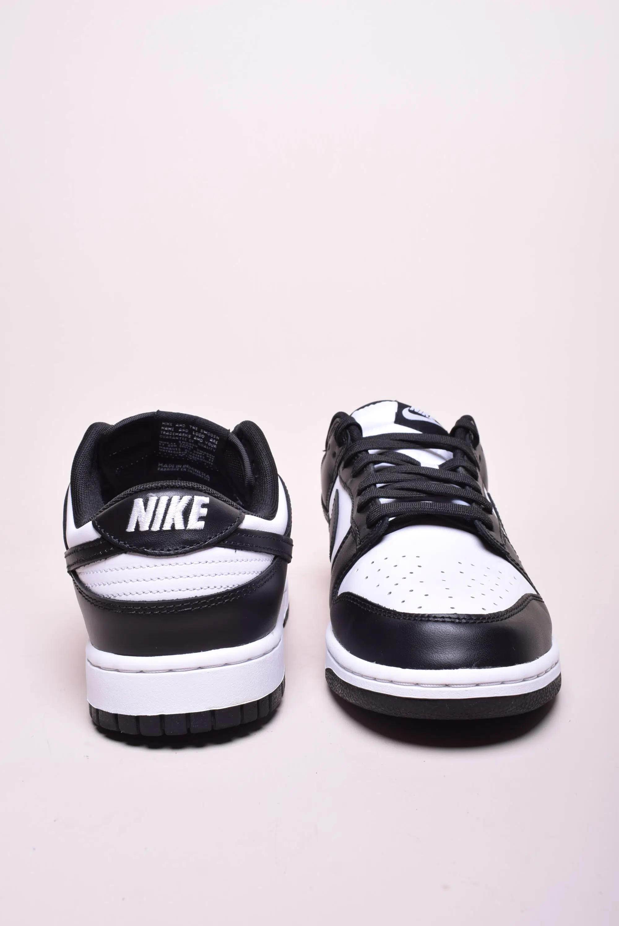 Sneakers barbati Dunk Low Panda [2]