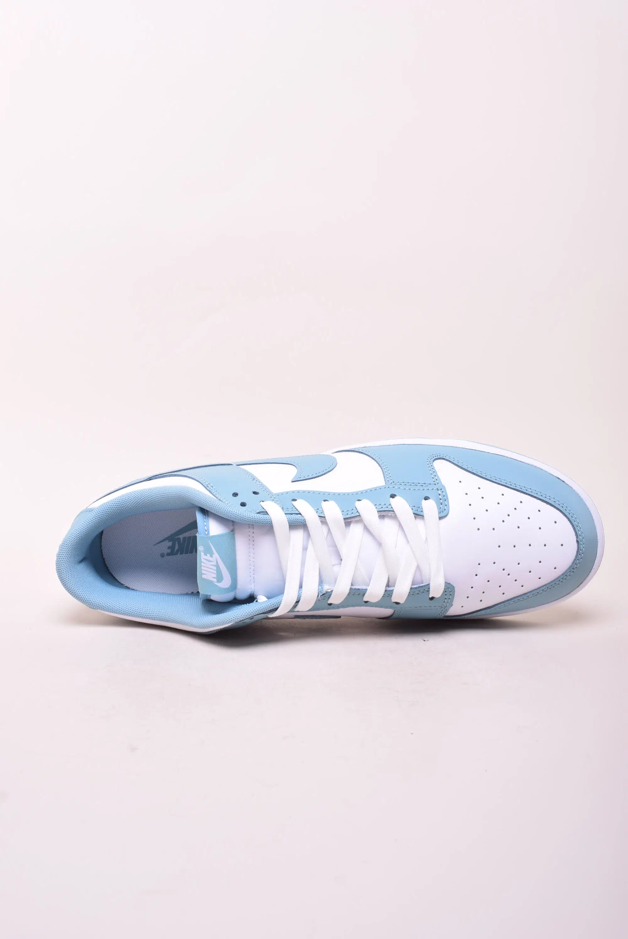 Sneakers barbati Dunk Low Retro [3]