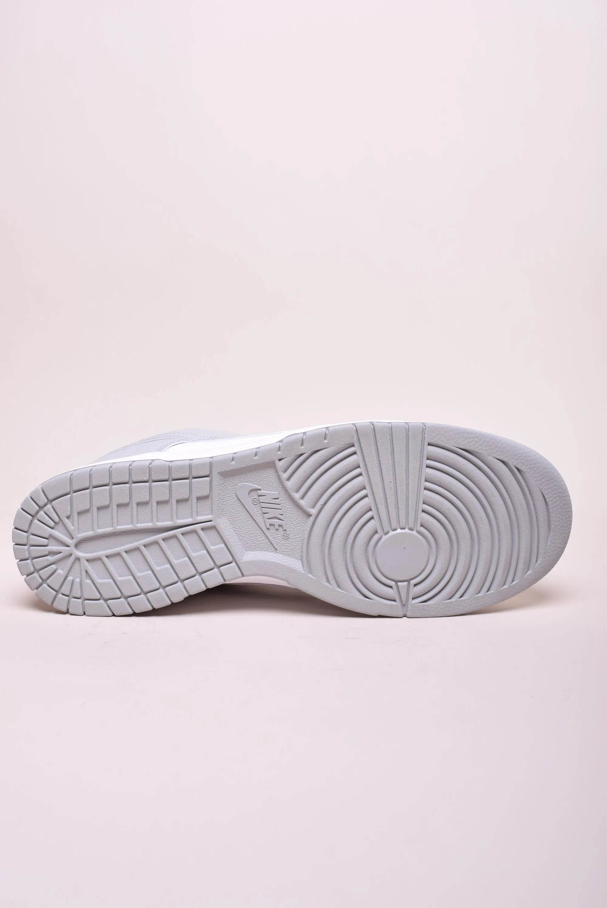 Sneakers barbati Dunk Low Retro [1]