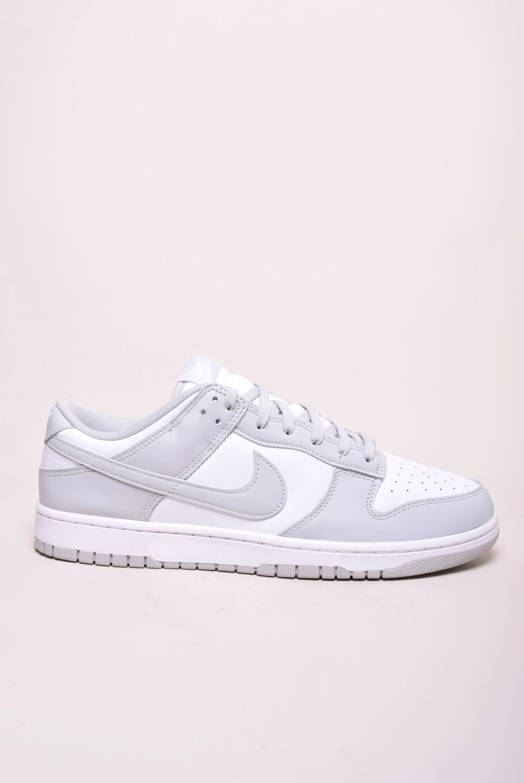 Sneakers barbati Dunk Low Retro [0]