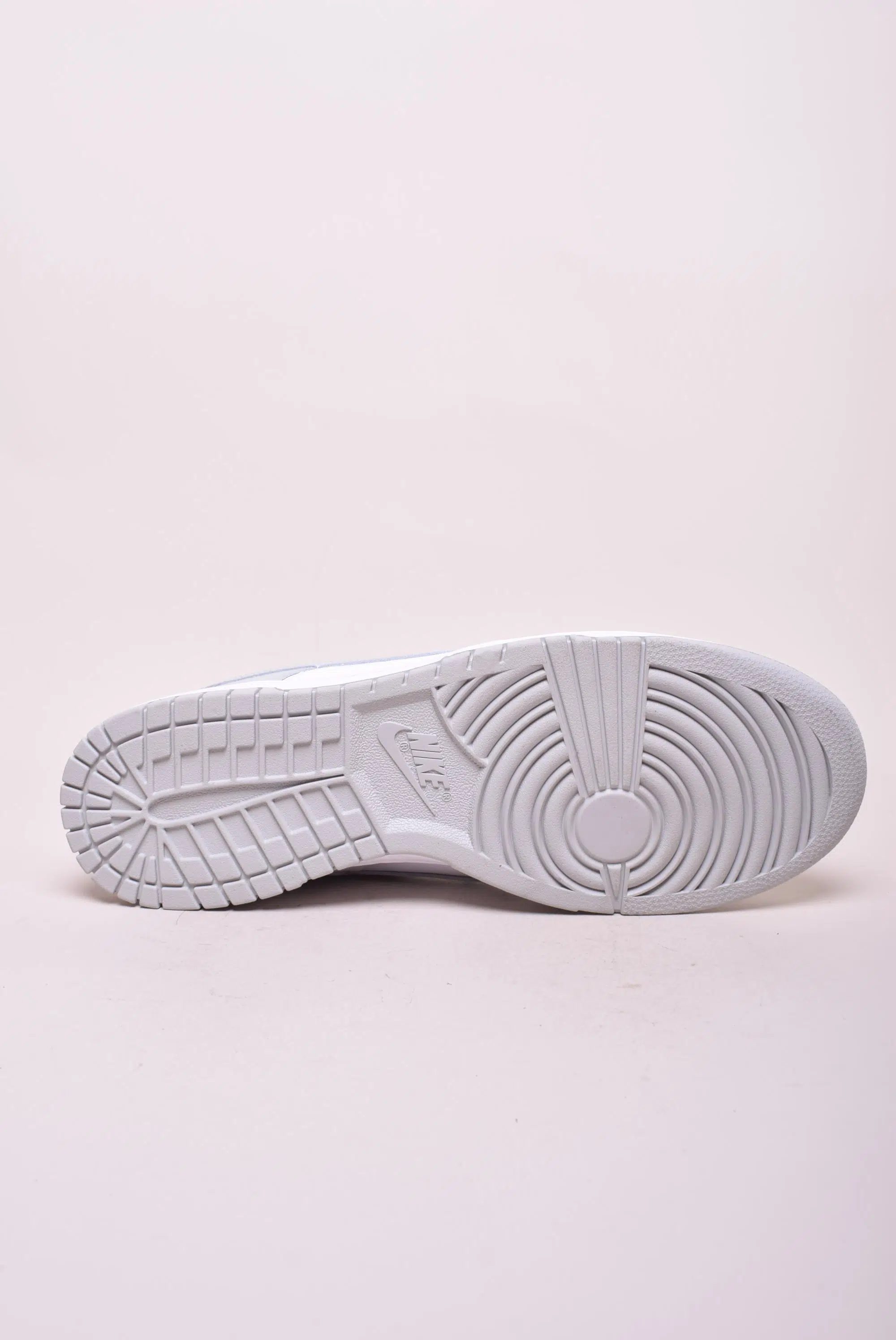 Sneakers barbati Dunk Low Retro [1]