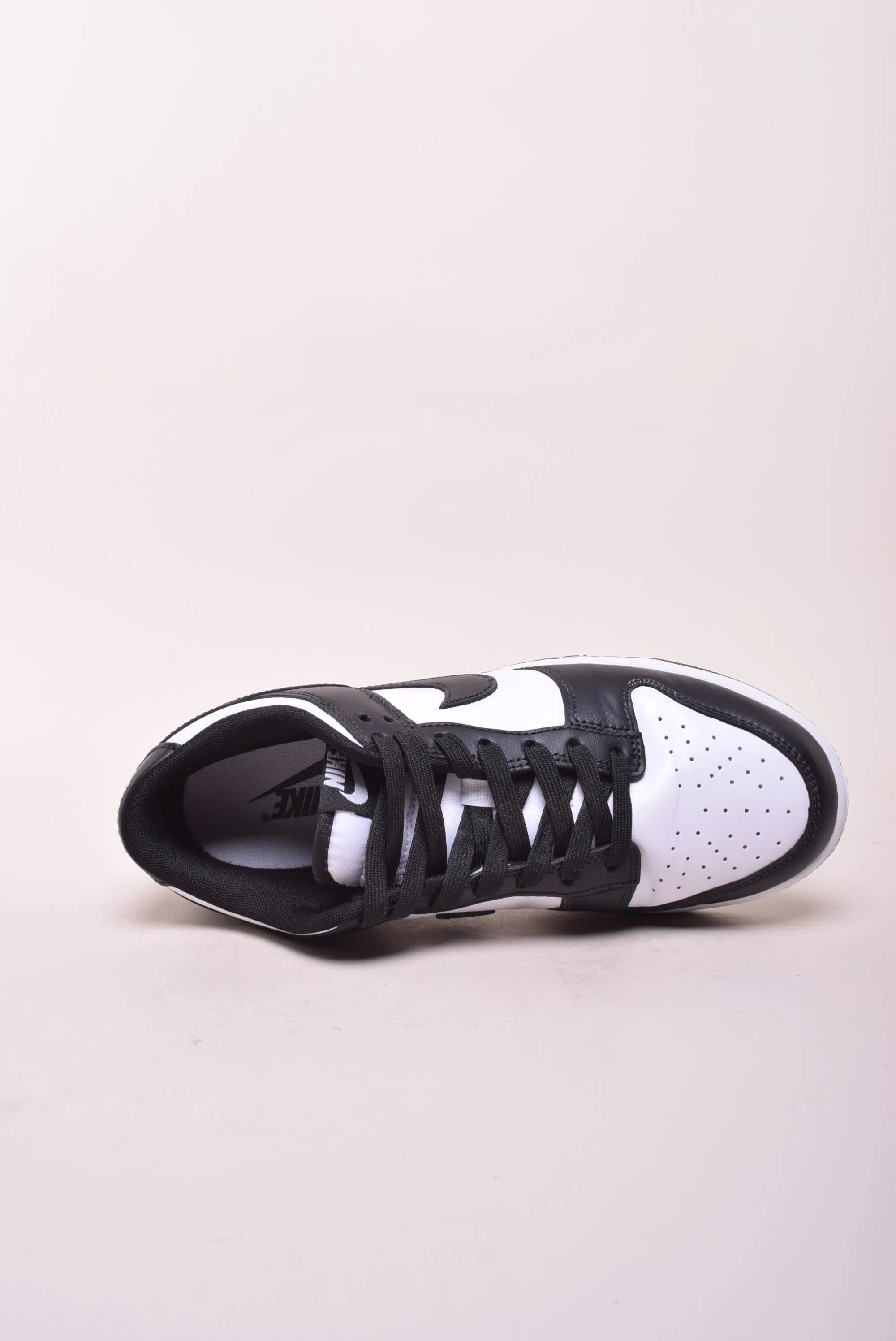 Sneakers barbati Dunk Low Retro [3]