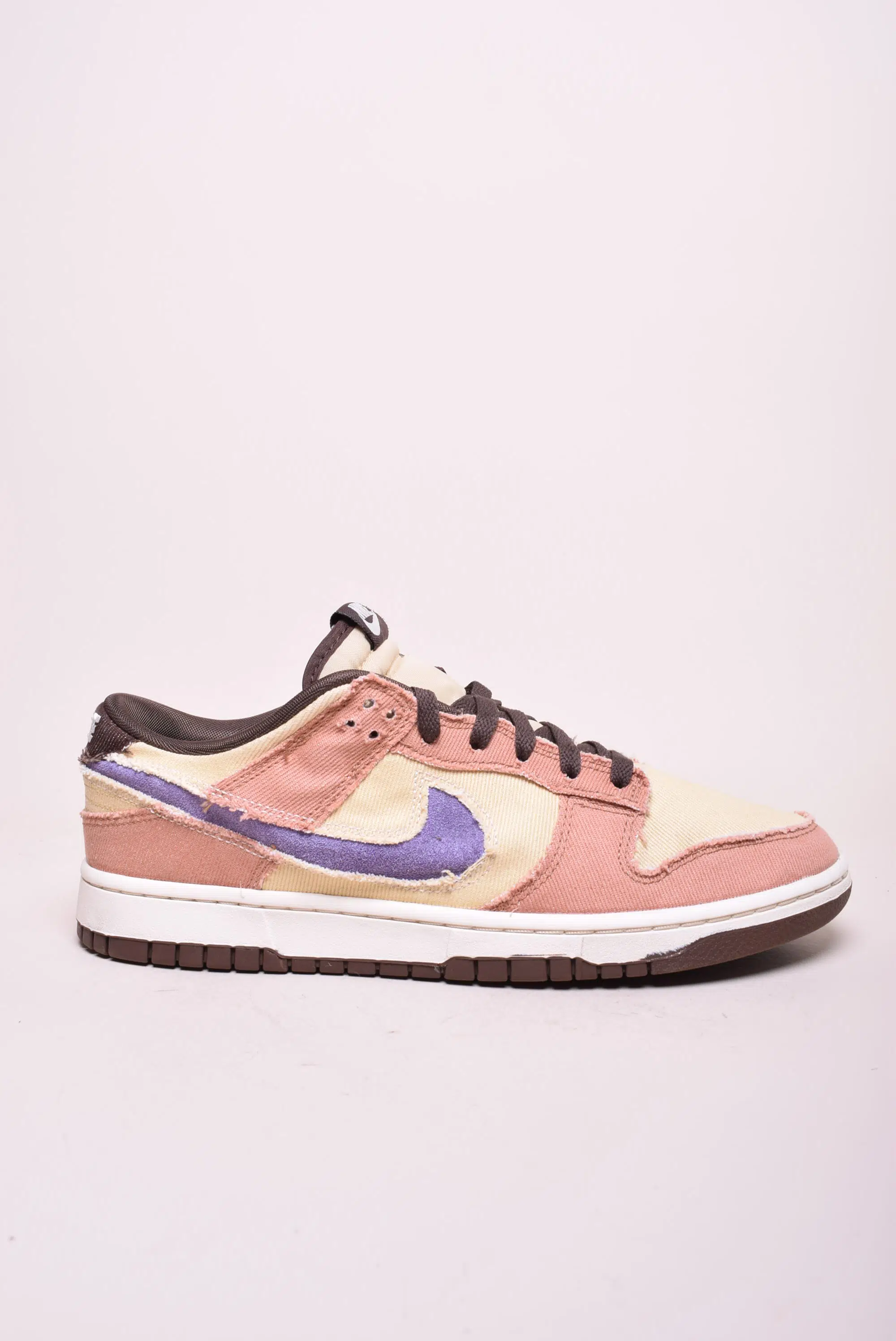 Sneakers barbati Dunk Low Retro [0]