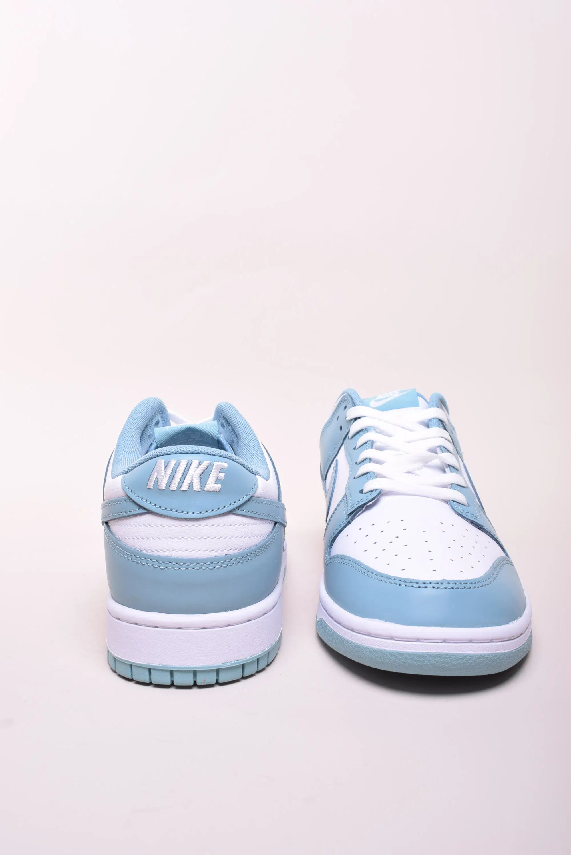 Sneakers barbati Dunk Low Retro [2]