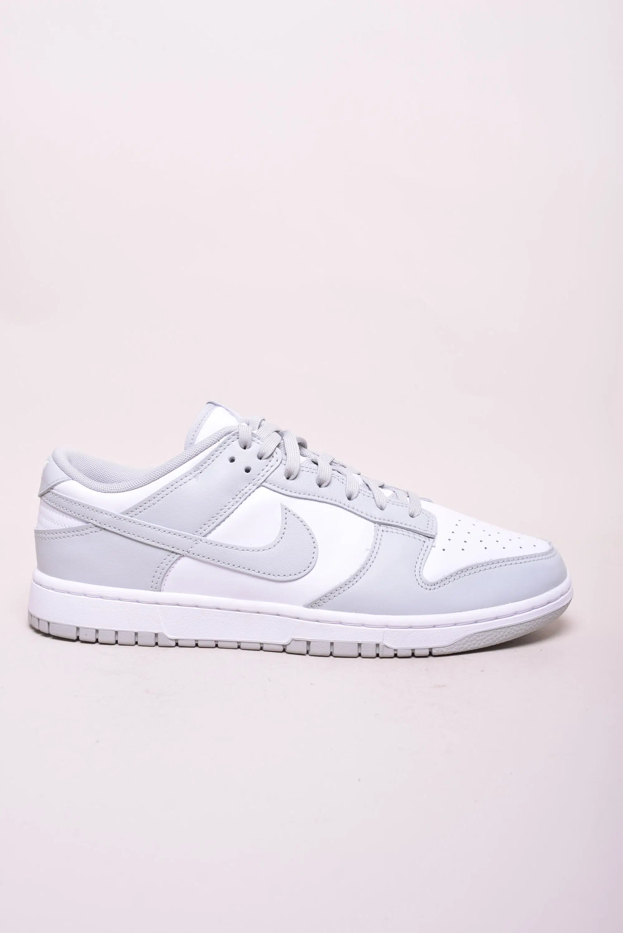 Sneakers barbati Dunk Low Retro [0]