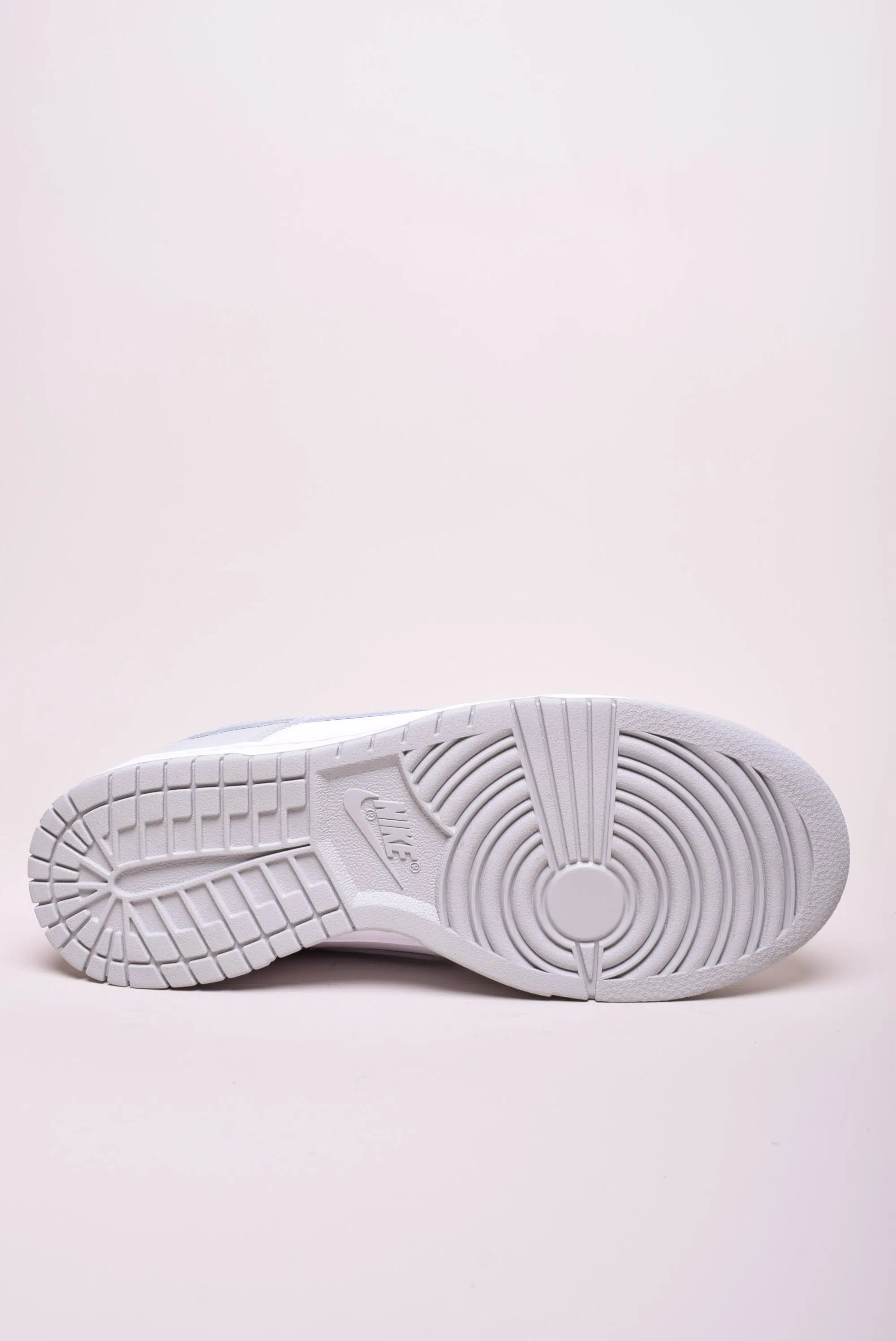 Sneakers barbati Dunk Low Retro [1]
