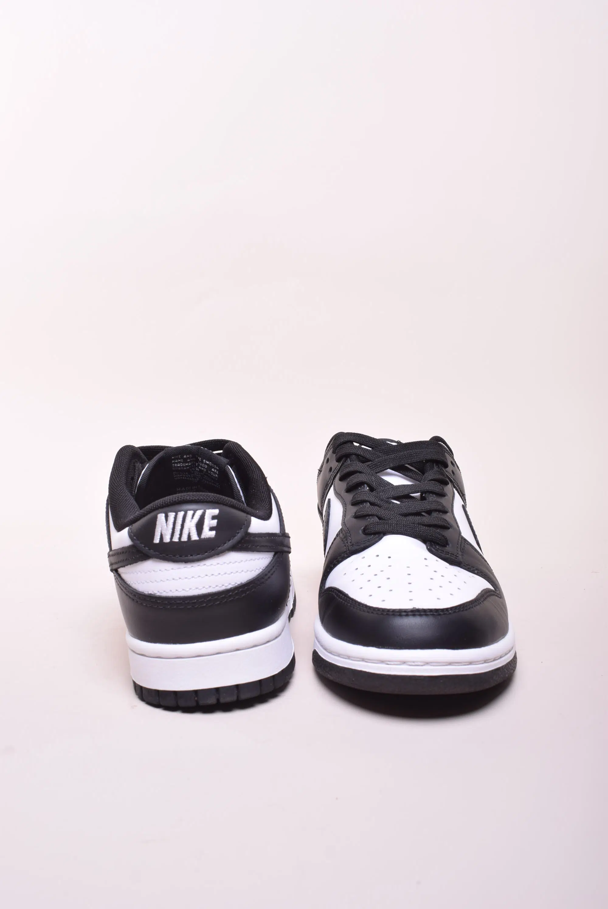 Sneakers barbati Dunk Low Retro [2]