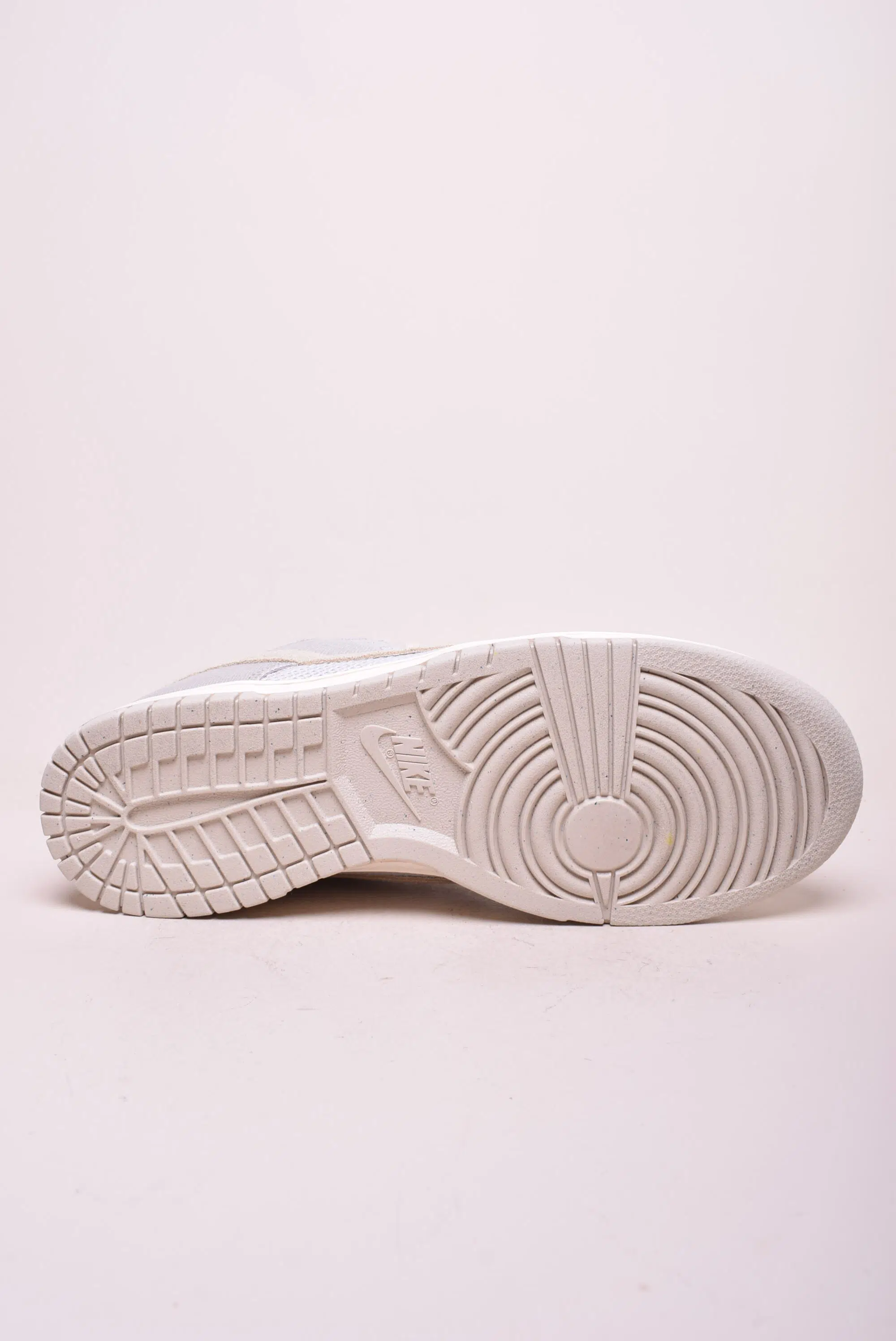 Sneakers barbati Dunk Low Retro [1]