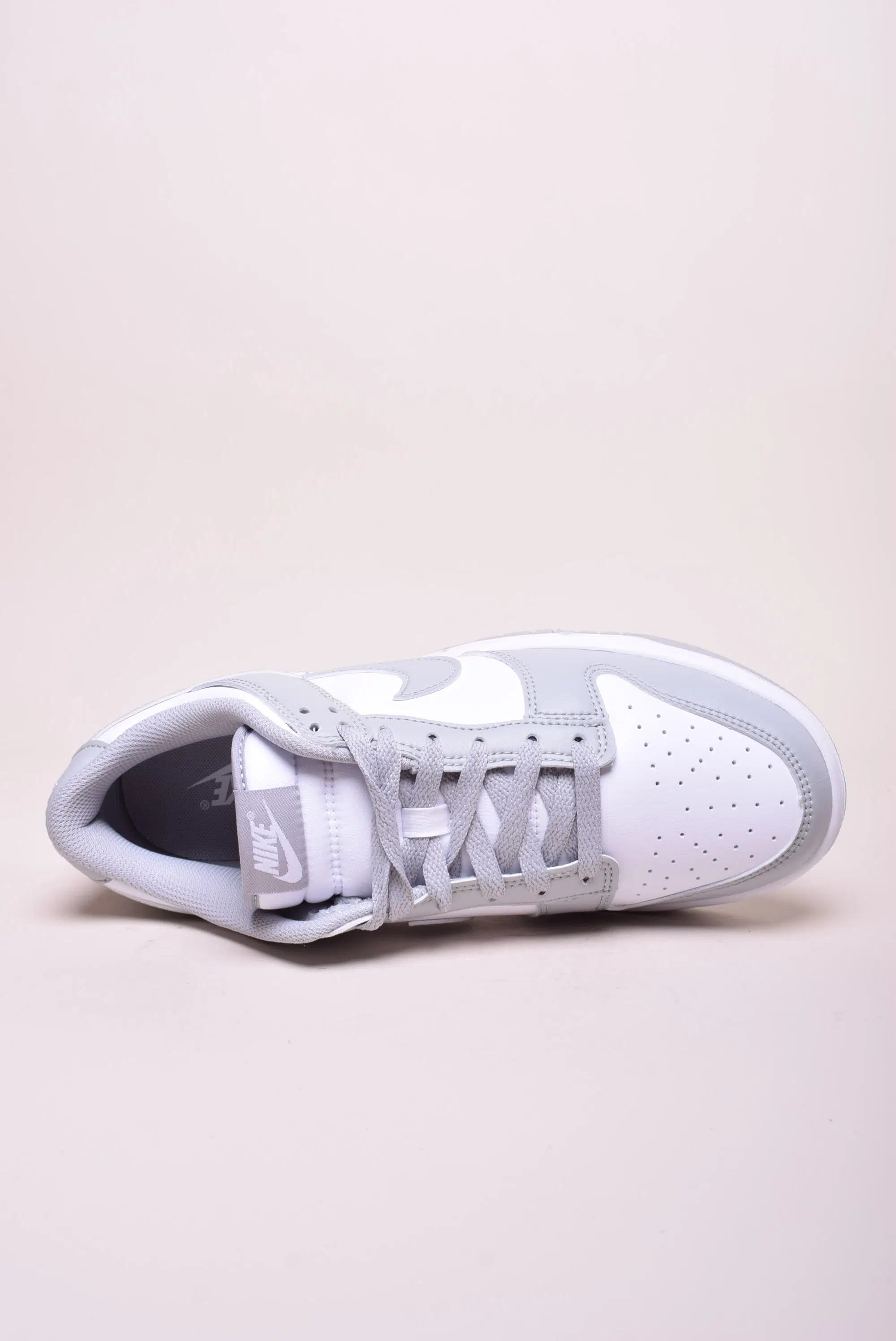 Sneakers barbati Dunk Low Retro [3]