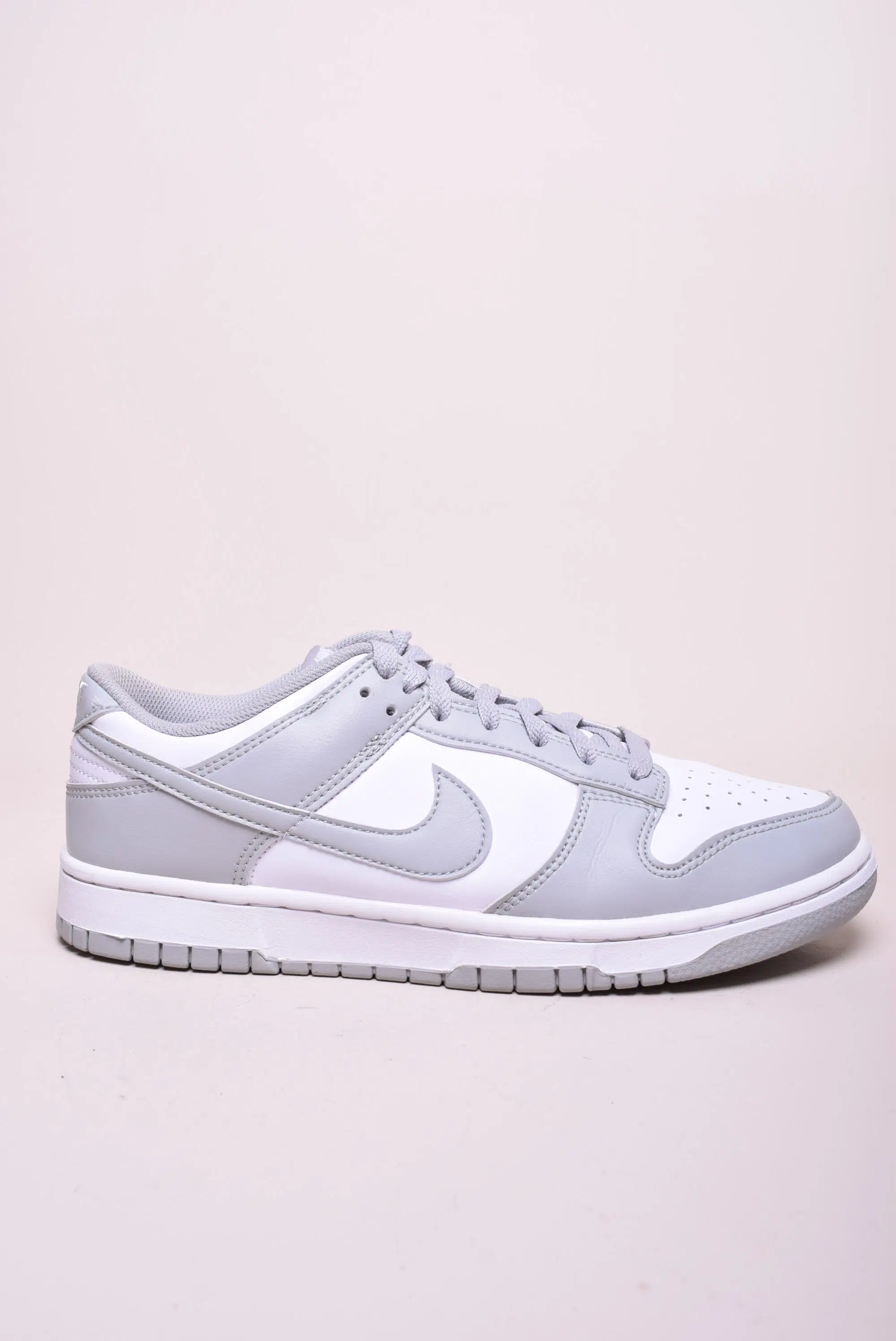 Sneakers barbati Dunk Low Retro [0]