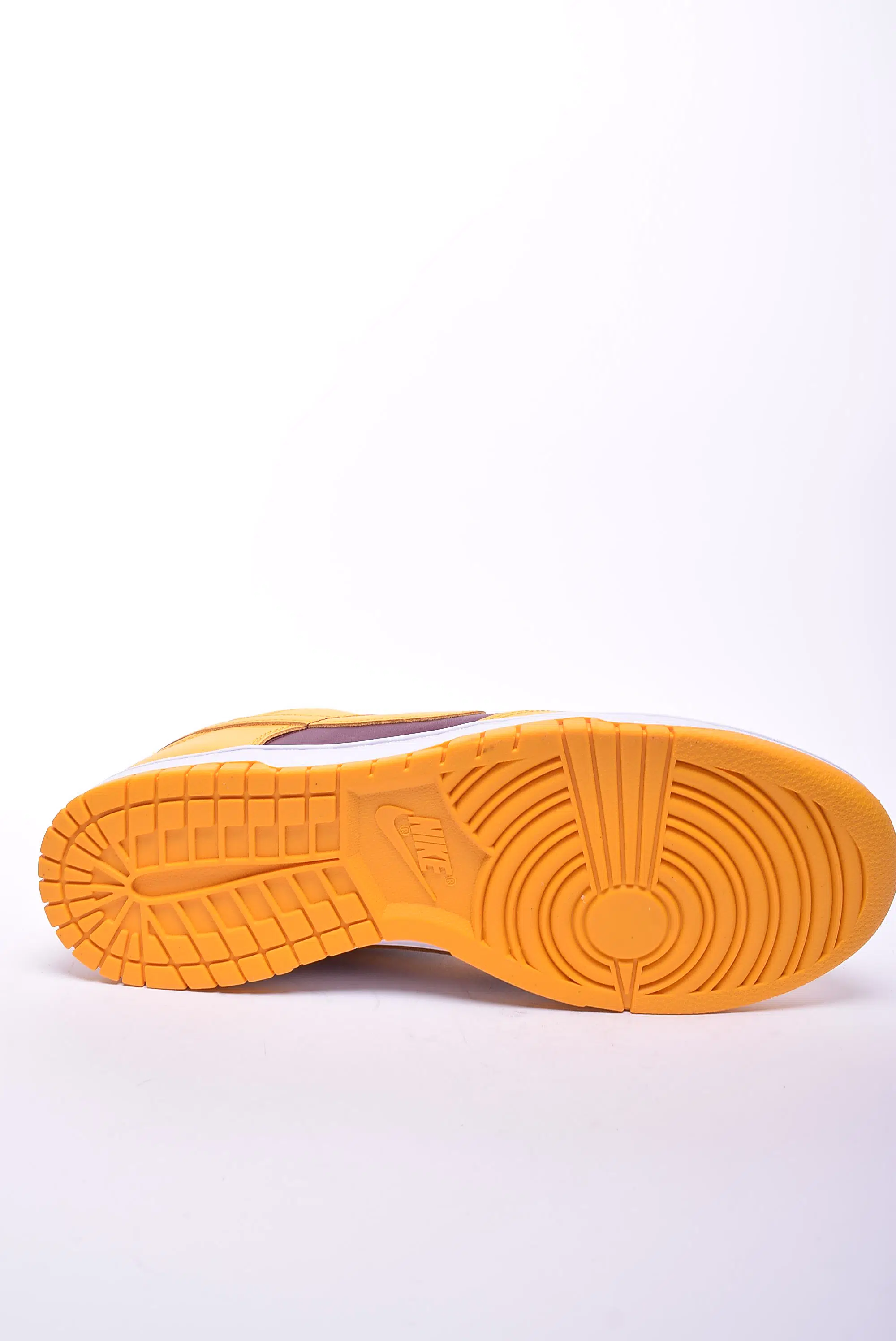Sneakers barbati Dunk Low Retro [1]