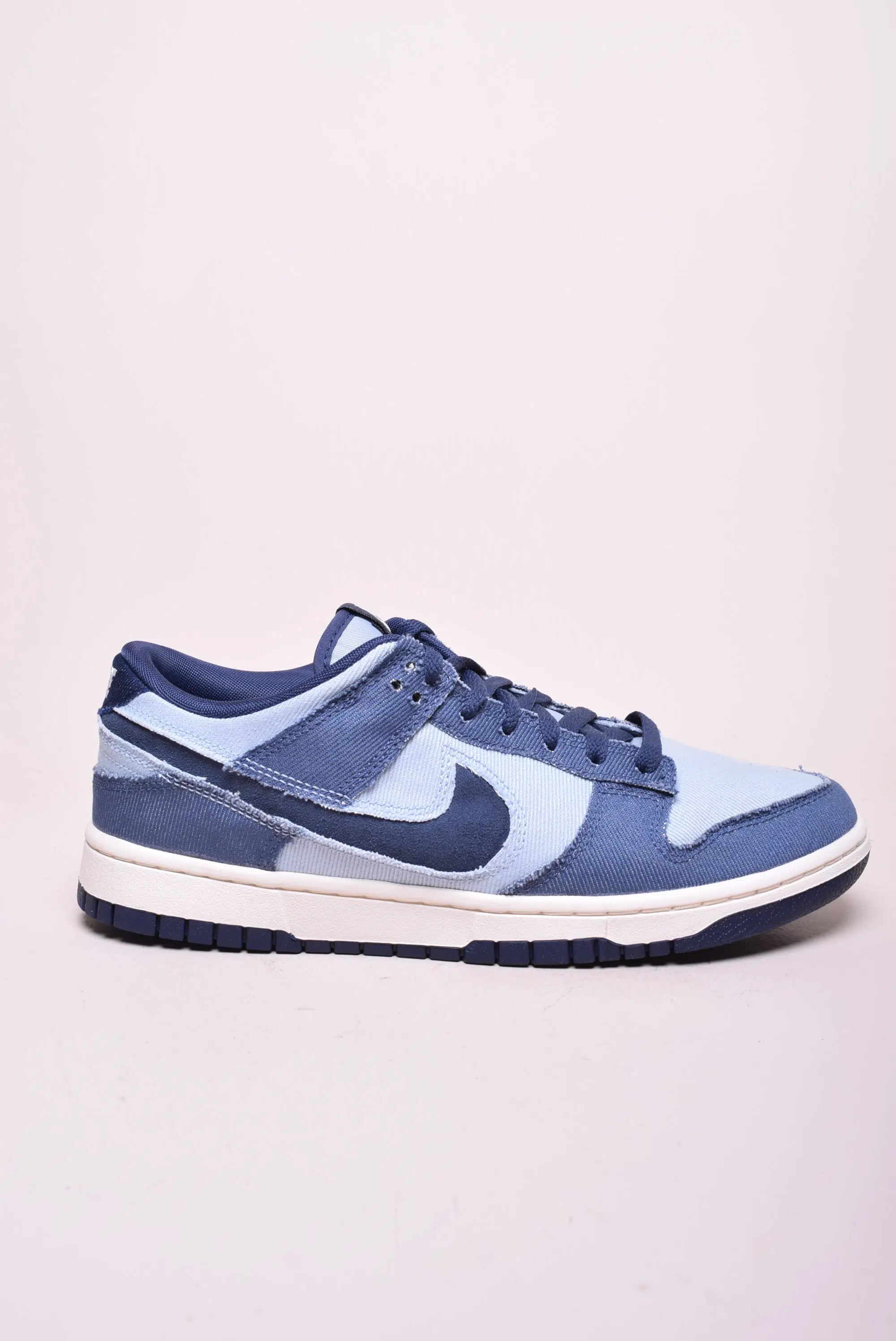 Sneakers barbati Dunk Low Retro [0]