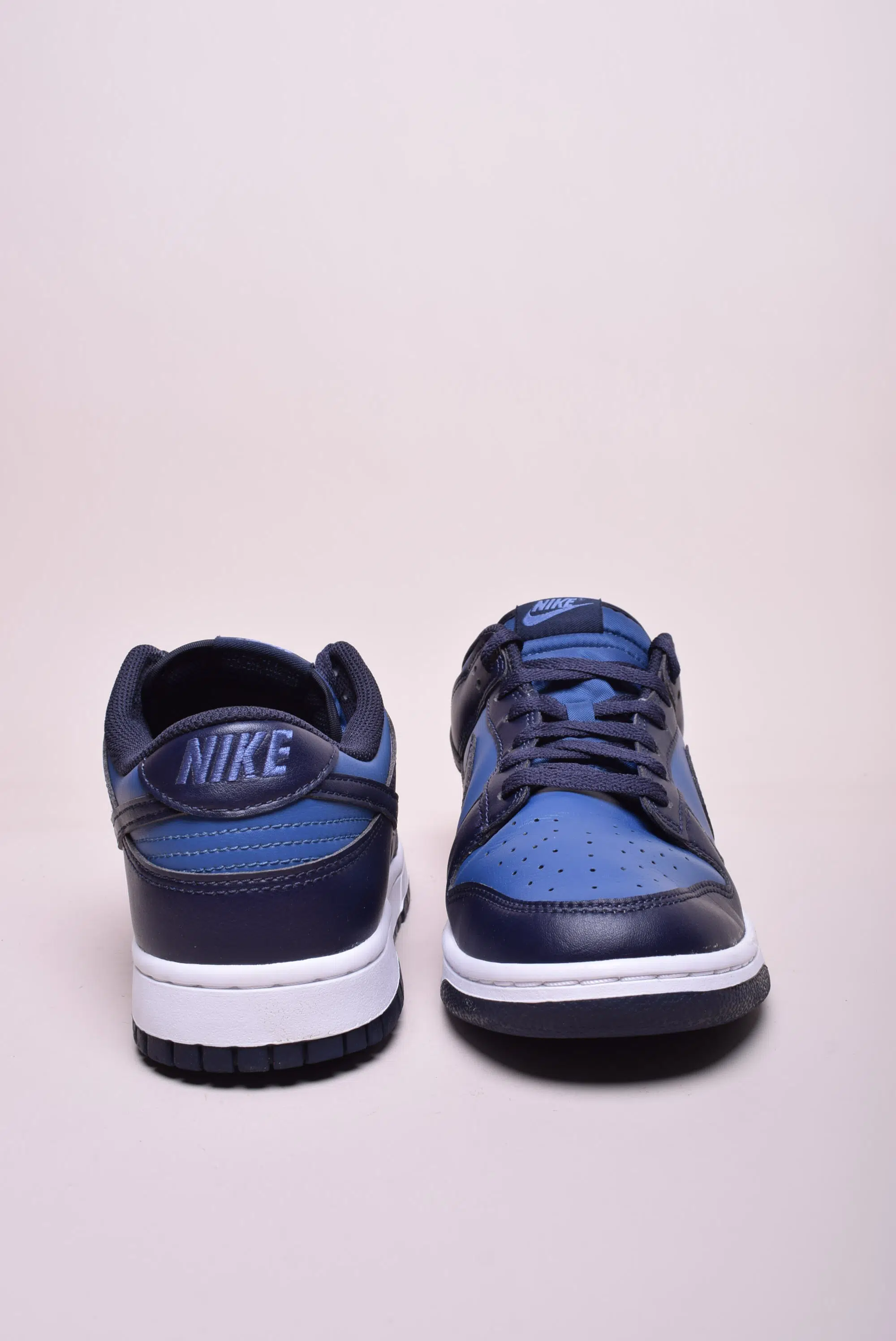 Sneakers barbati Dunk Low Retro [2]