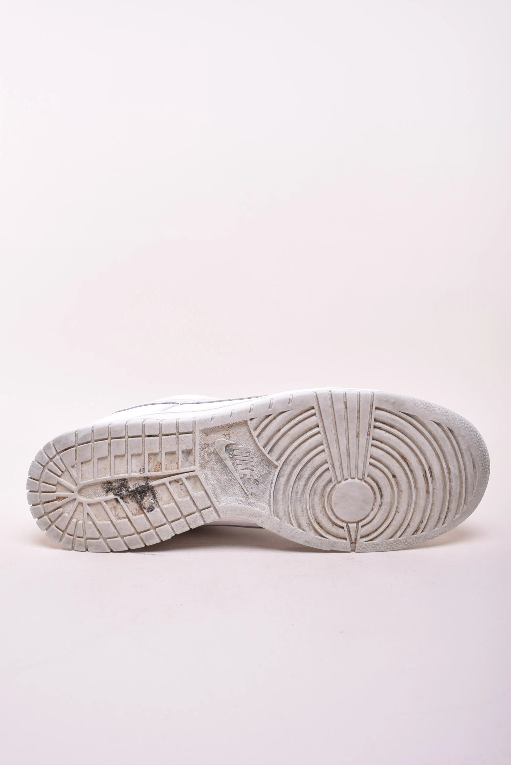 Sneakers barbati Dunk Low Retro SE [1]