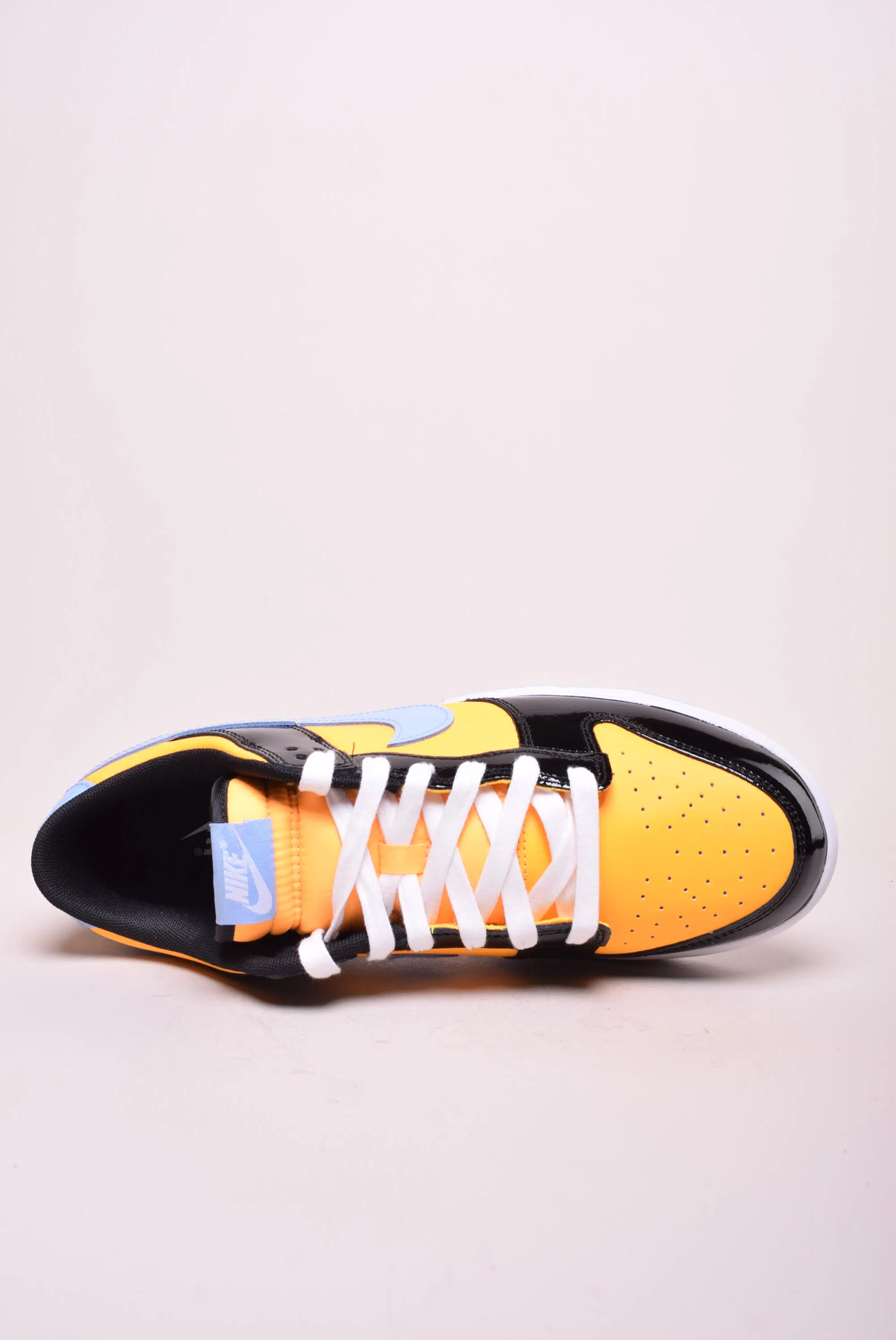 Sneakers barbati Dunk Low Retro SE [3]