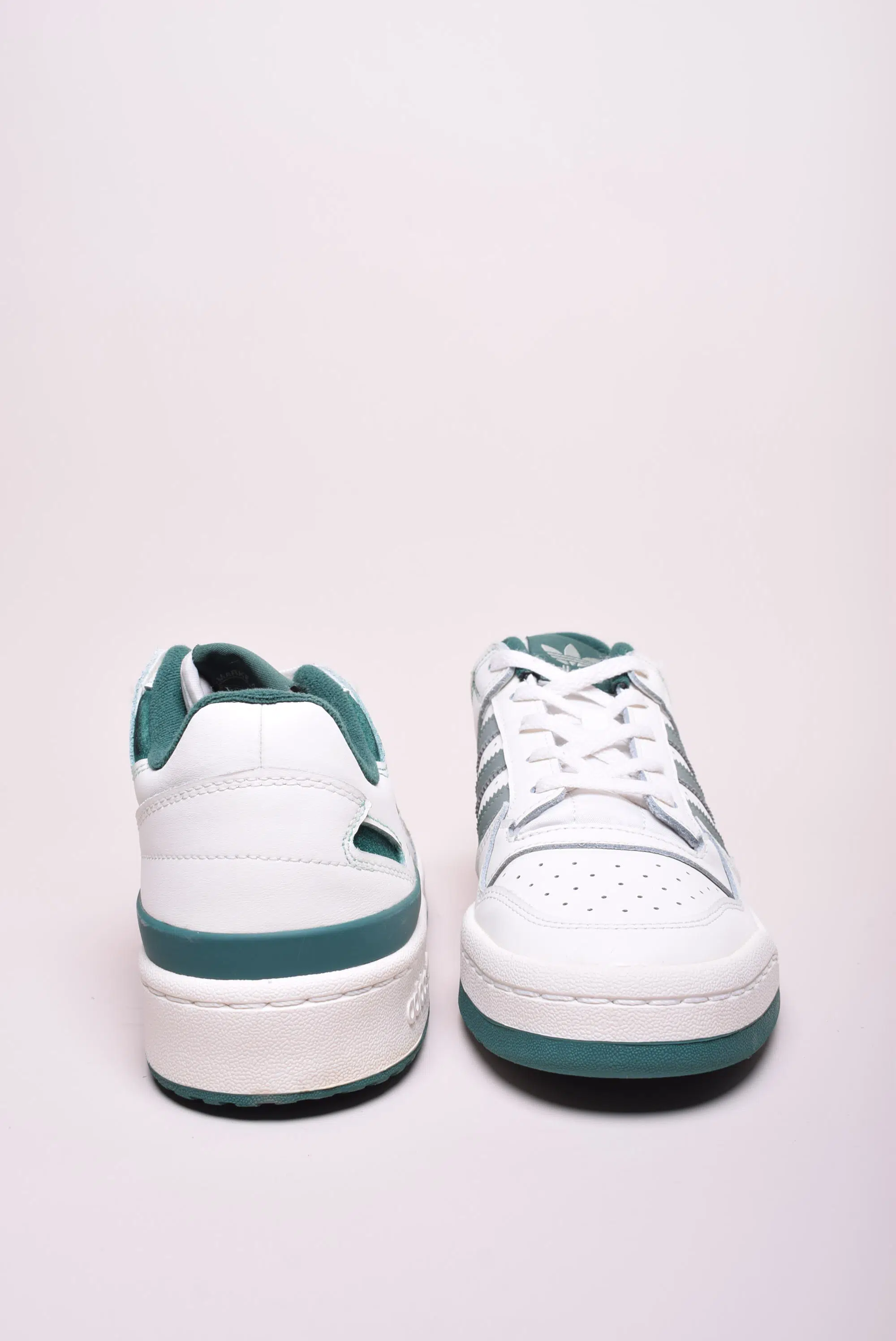 Sneakers barbati Forum Low [2]