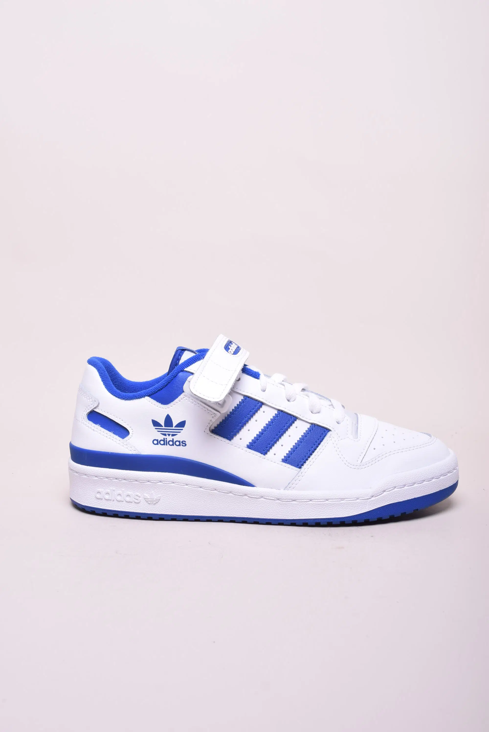 Sneakers barbati Forum Low [0]