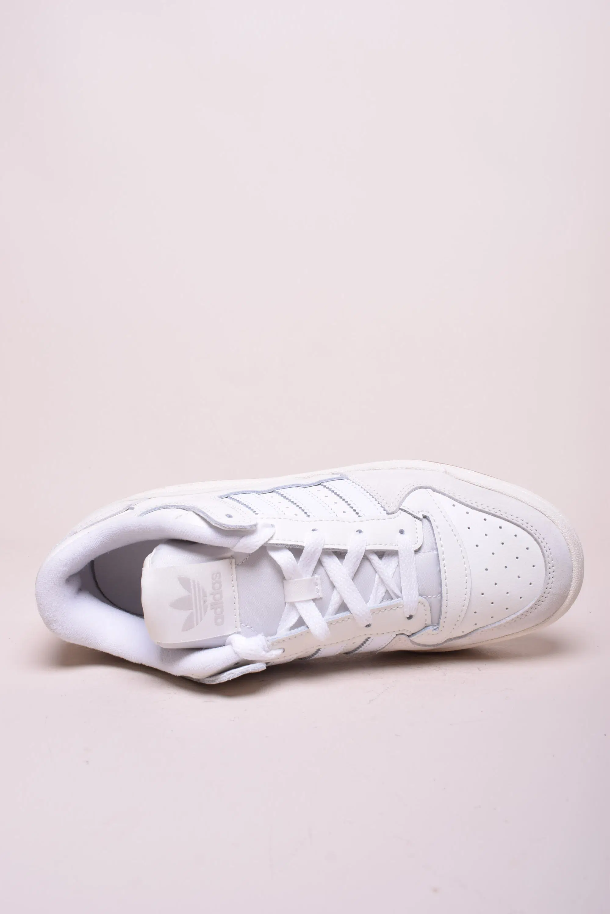 Sneakers barbati Forum Low [3]