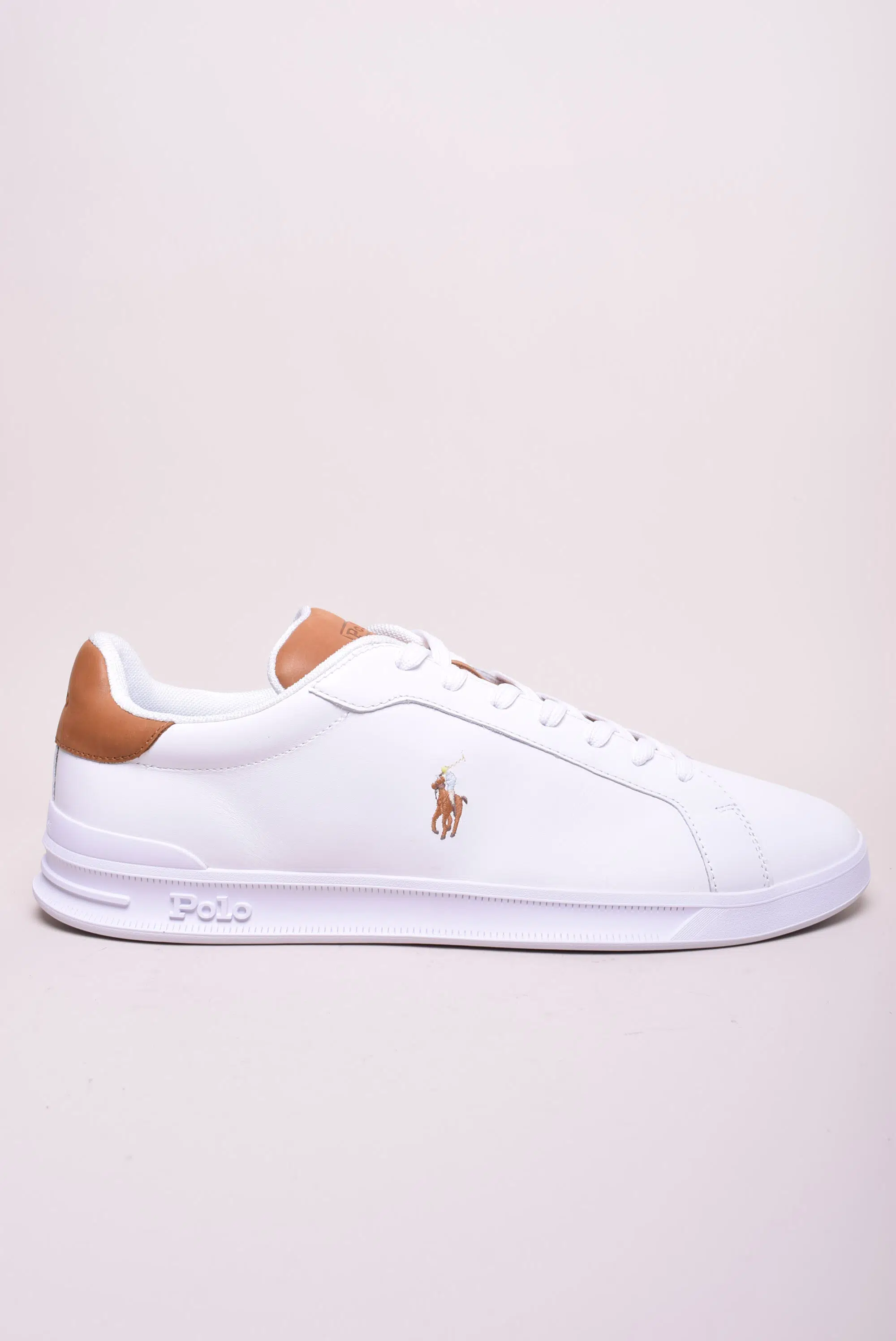 Produse încărcate recent - Sneakers barbati Heritage Court II