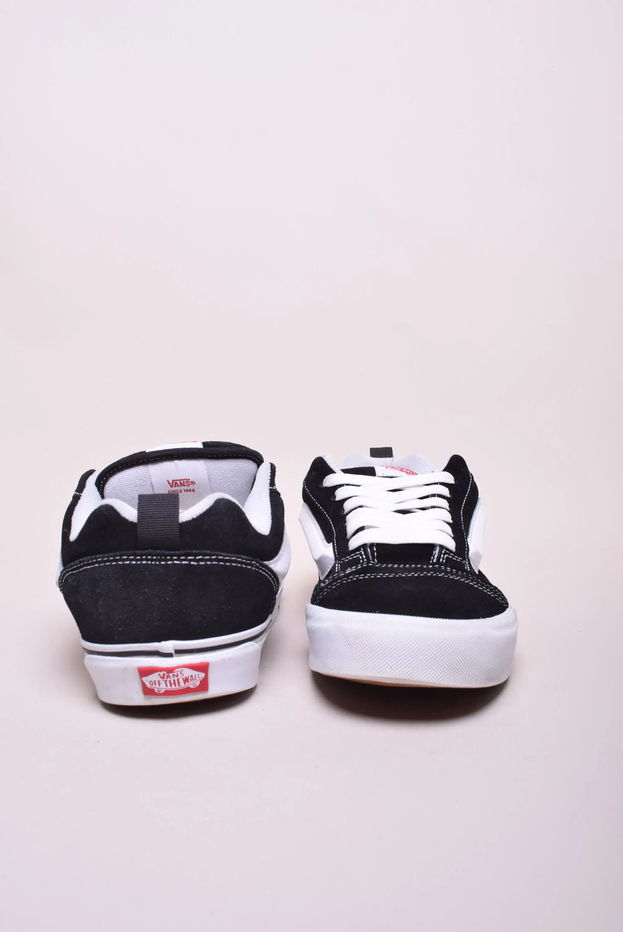 Sneakers barbati Knu Skool [2]