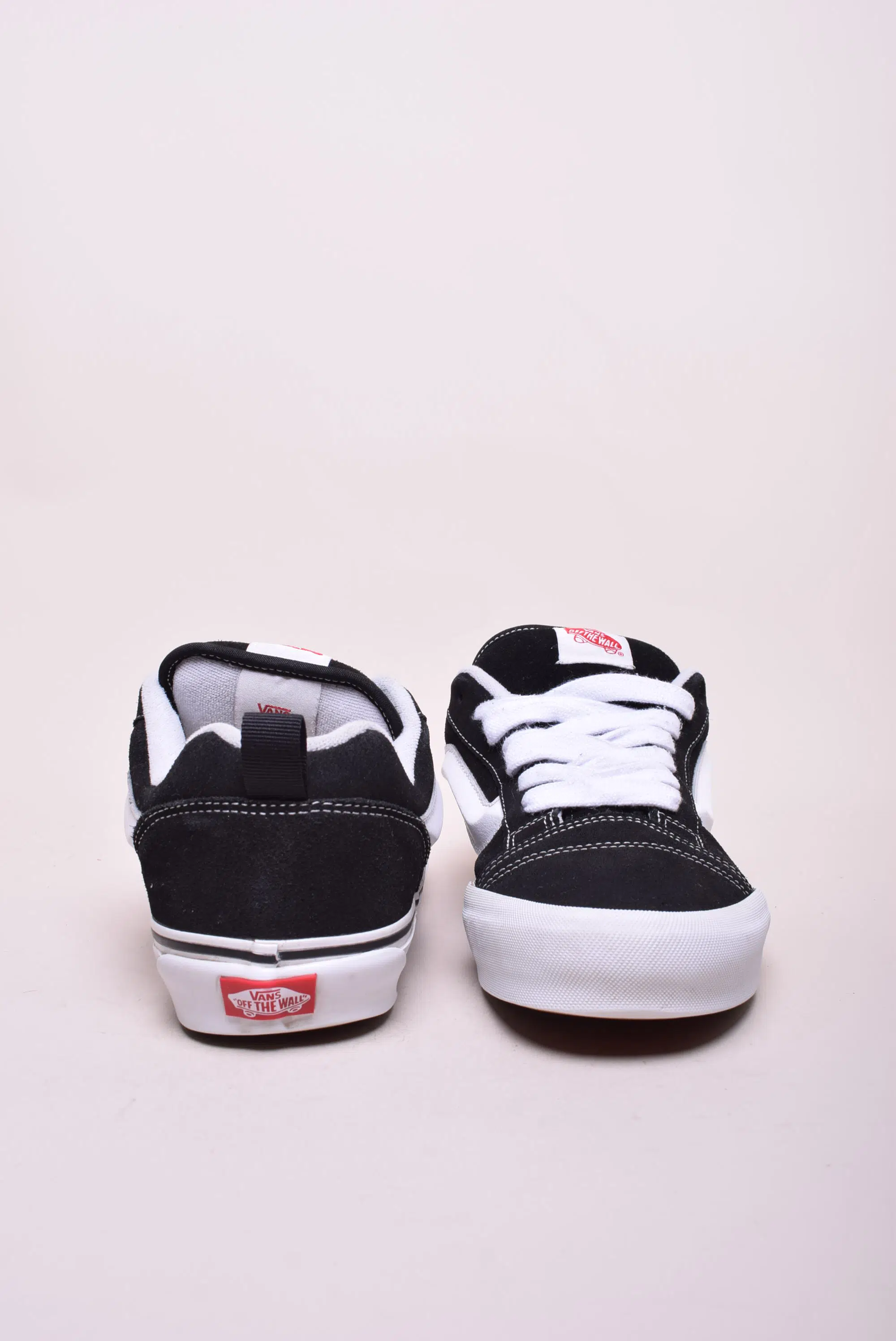 Sneakers barbati Knu Skool [2]