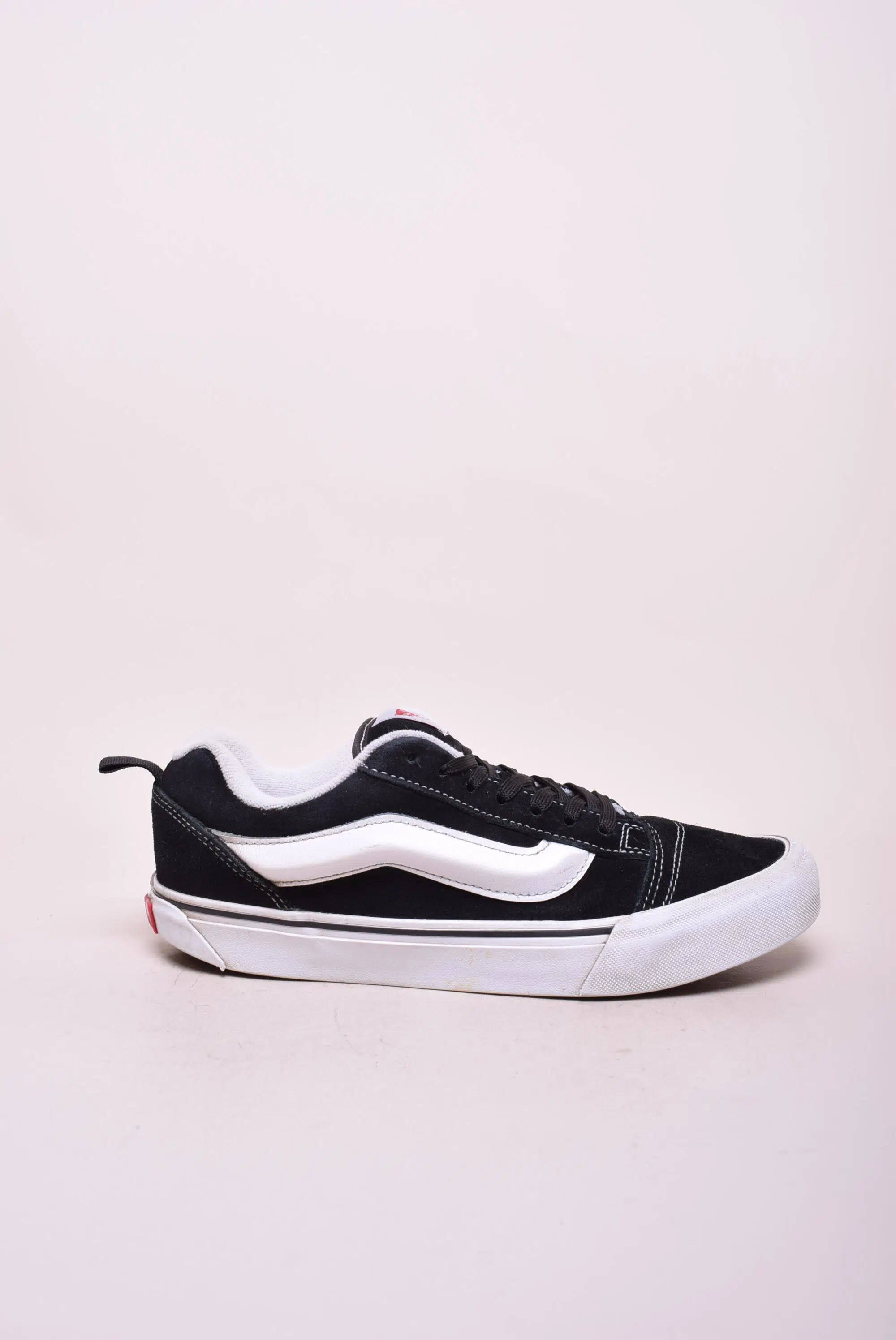 Sneakers barbati Knu Skool [0]